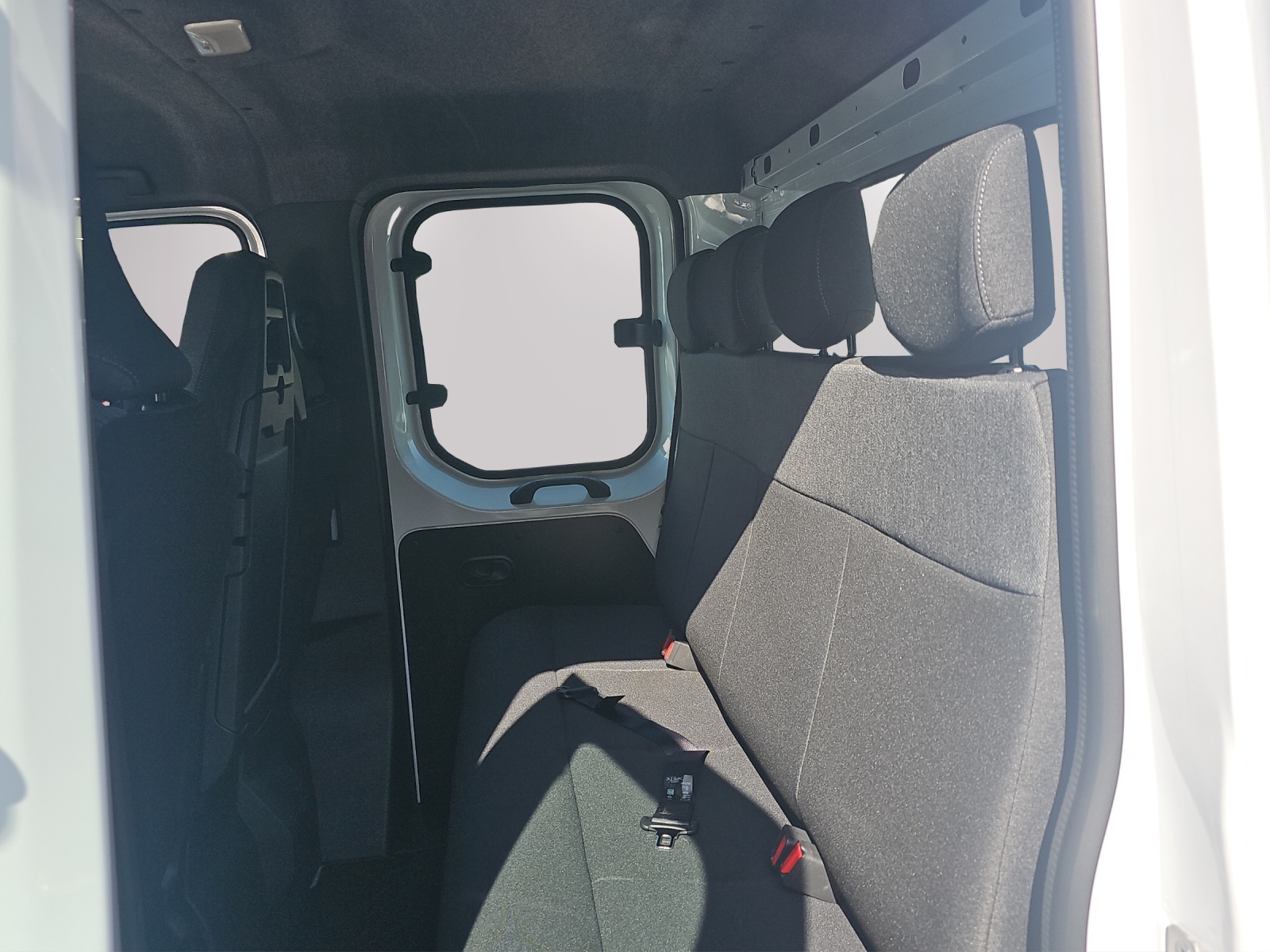 NISSAN Interstar 3.5 DKab.-Ch. L3H1 2-image-6