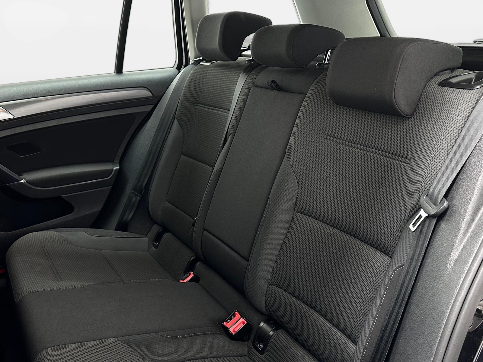 VW Golf Variant 1.5 TSI EVO Comfortline DSG-image-9