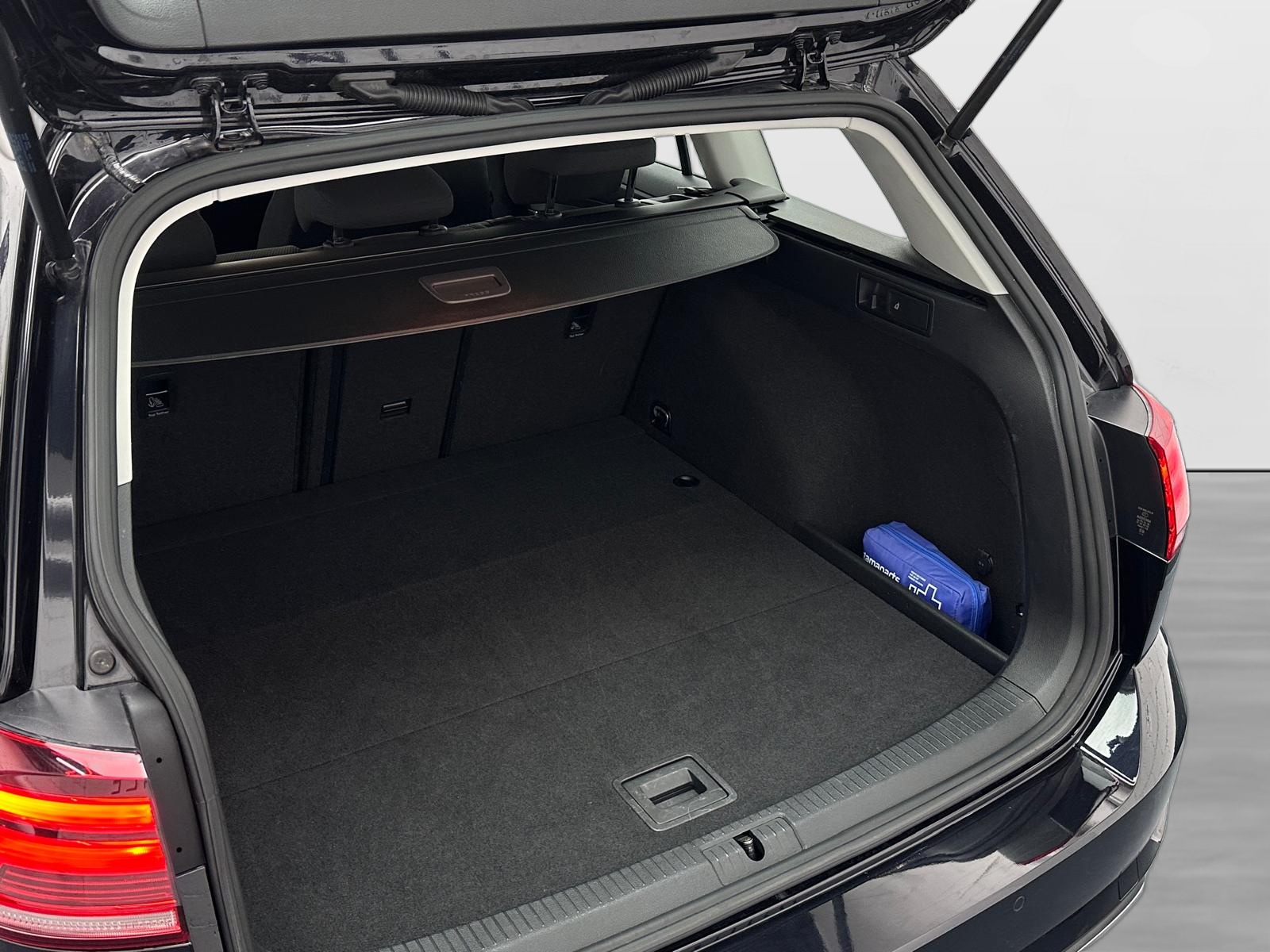 VW Golf Variant 1.5 TSI EVO Comfortline DSG-image-11