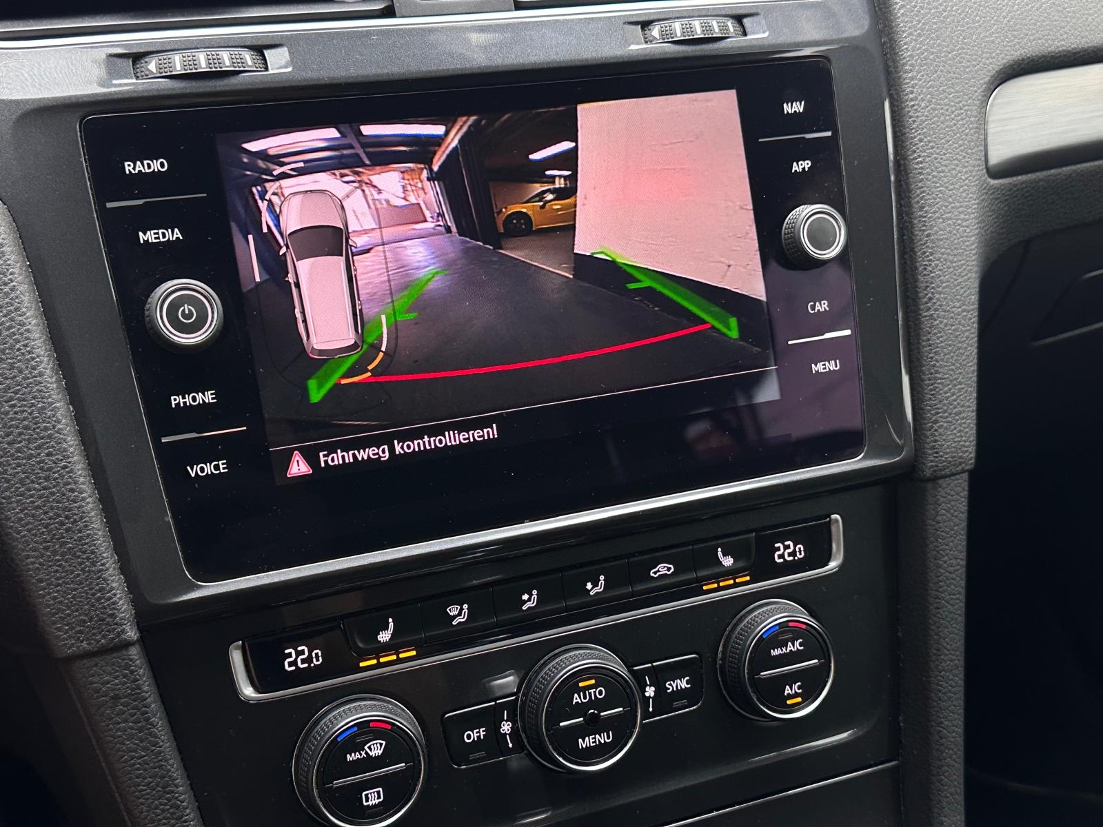 VW Golf Variant 1.5 TSI EVO Comfortline DSG-image-18