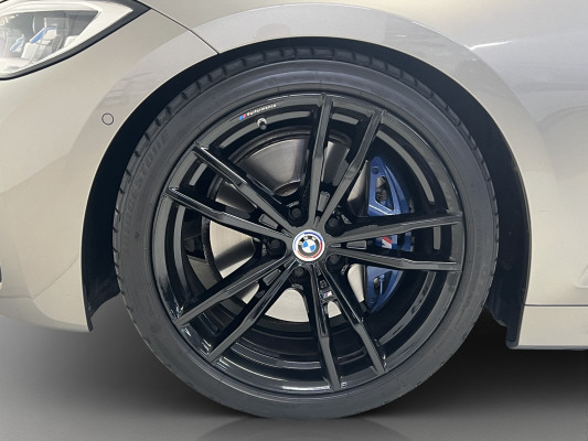 BMW 330i xDriveTouring MSport-image-13