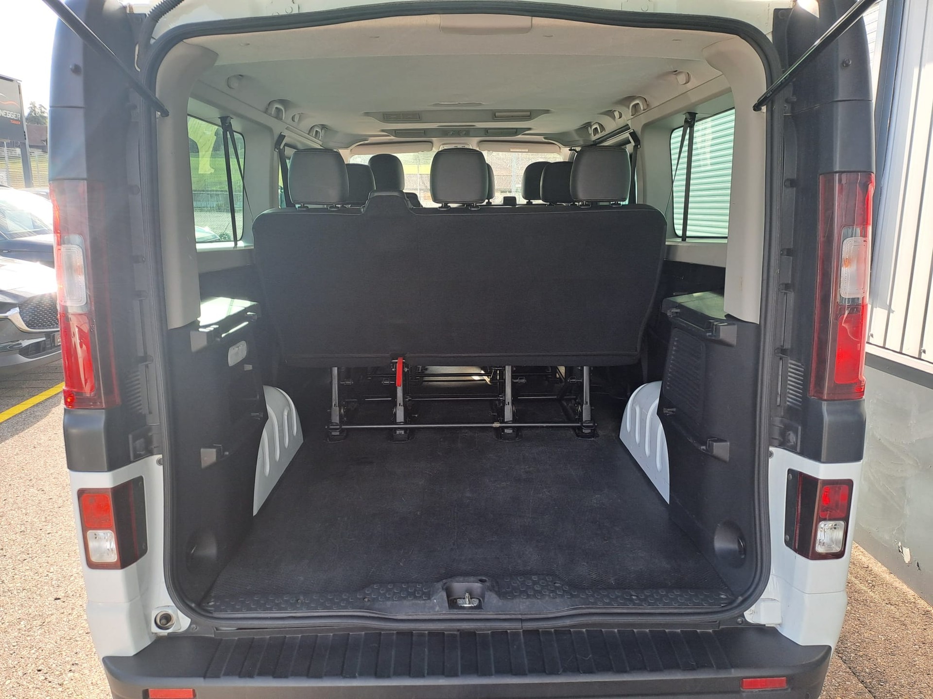 OPEL Vivaro 1.6 CDTI Combi+ 2.9t L2H1/ 8-Plätze-image-9