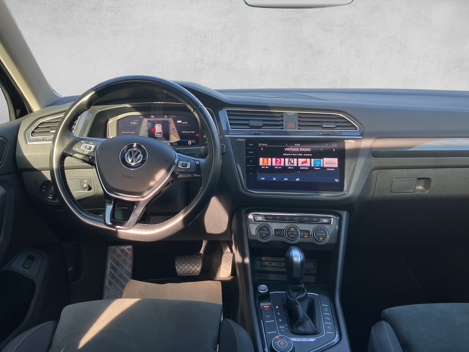 VW Tiguan 2.0TSI Highline 4Motion DSG-image-4