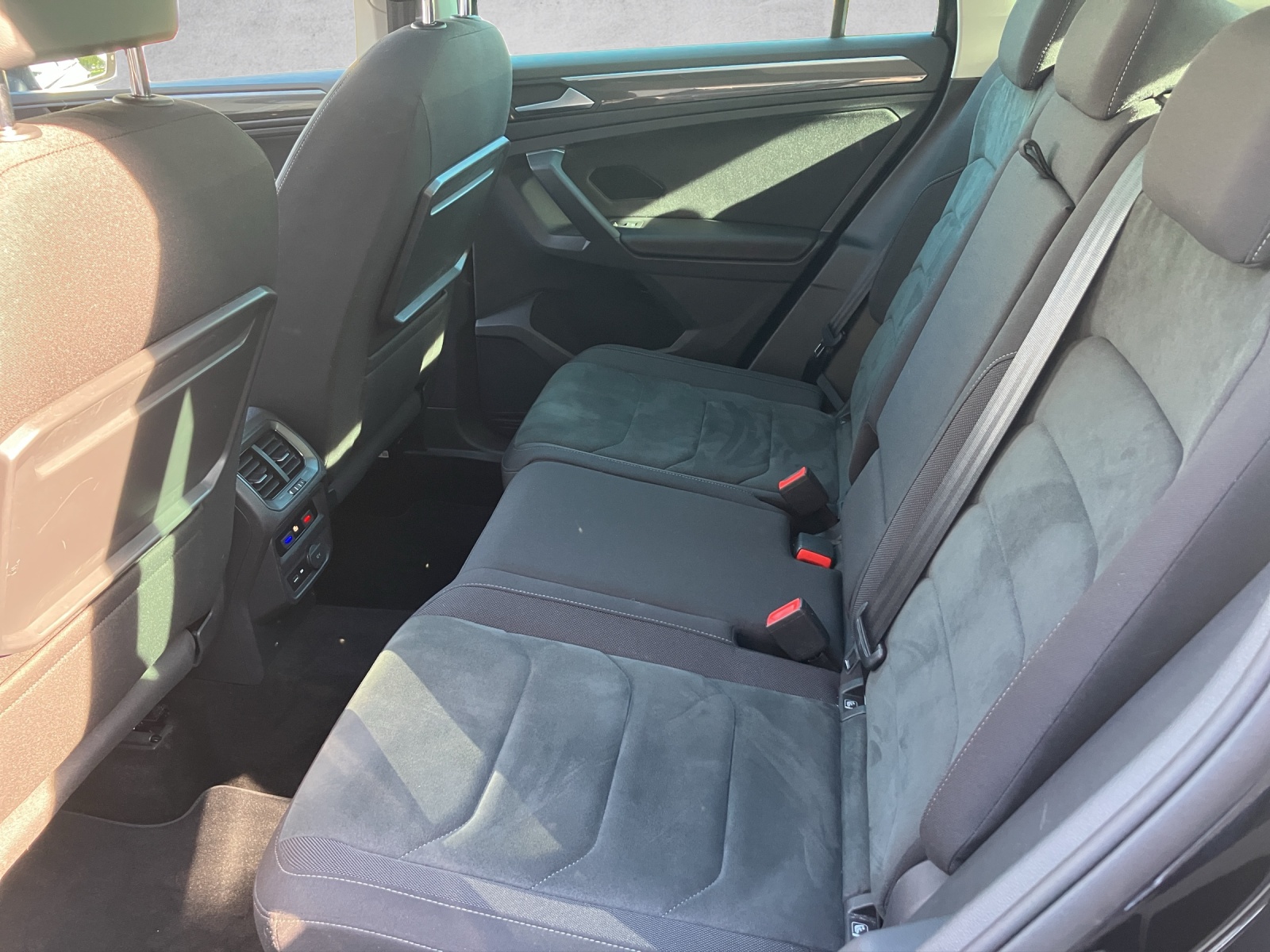 VW Tiguan 2.0TSI Highline 4Motion DSG-image-10