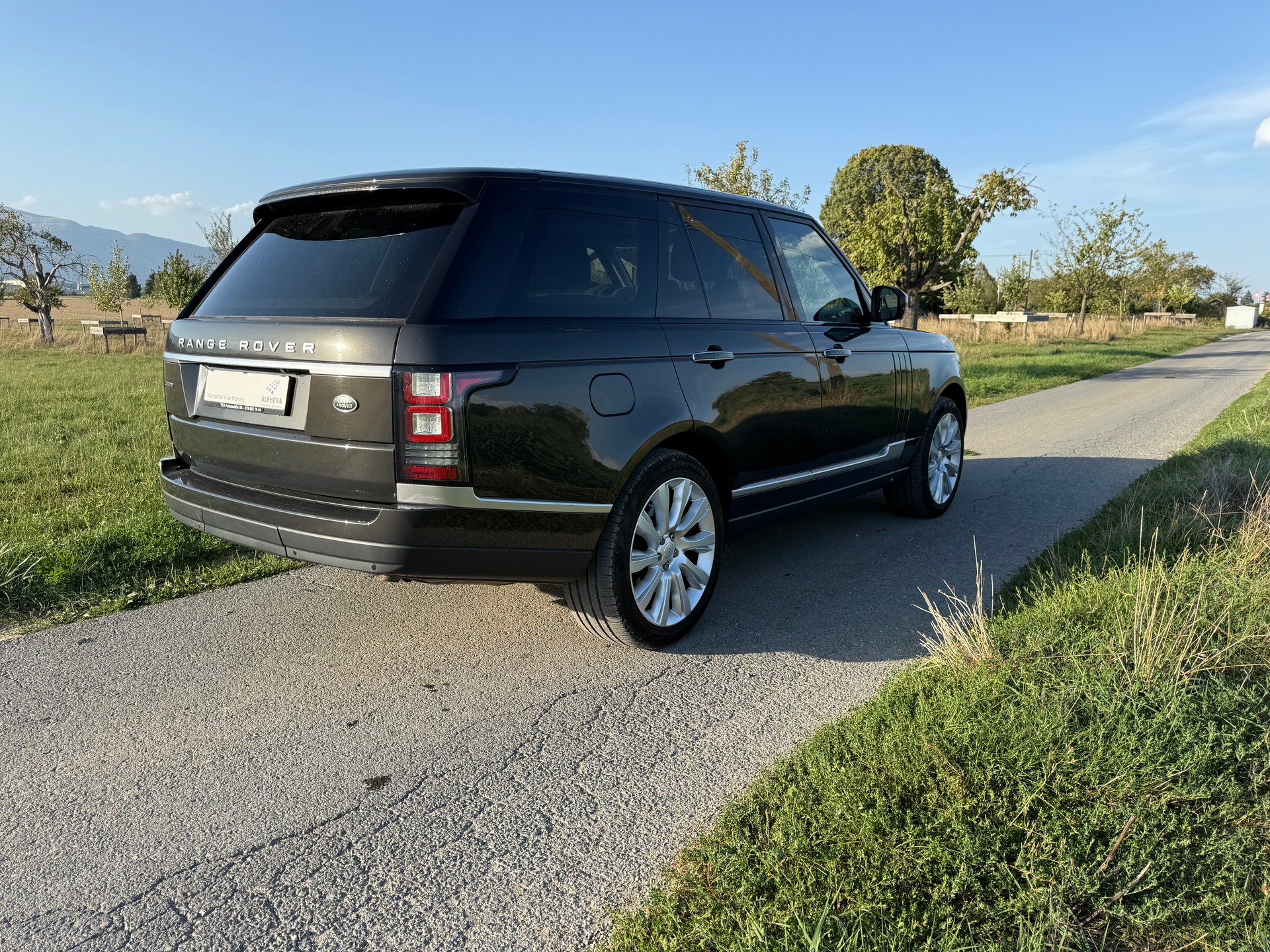 LAND ROVER Range Rover 4.4 SDV8 Autobiography Automatic-image-2