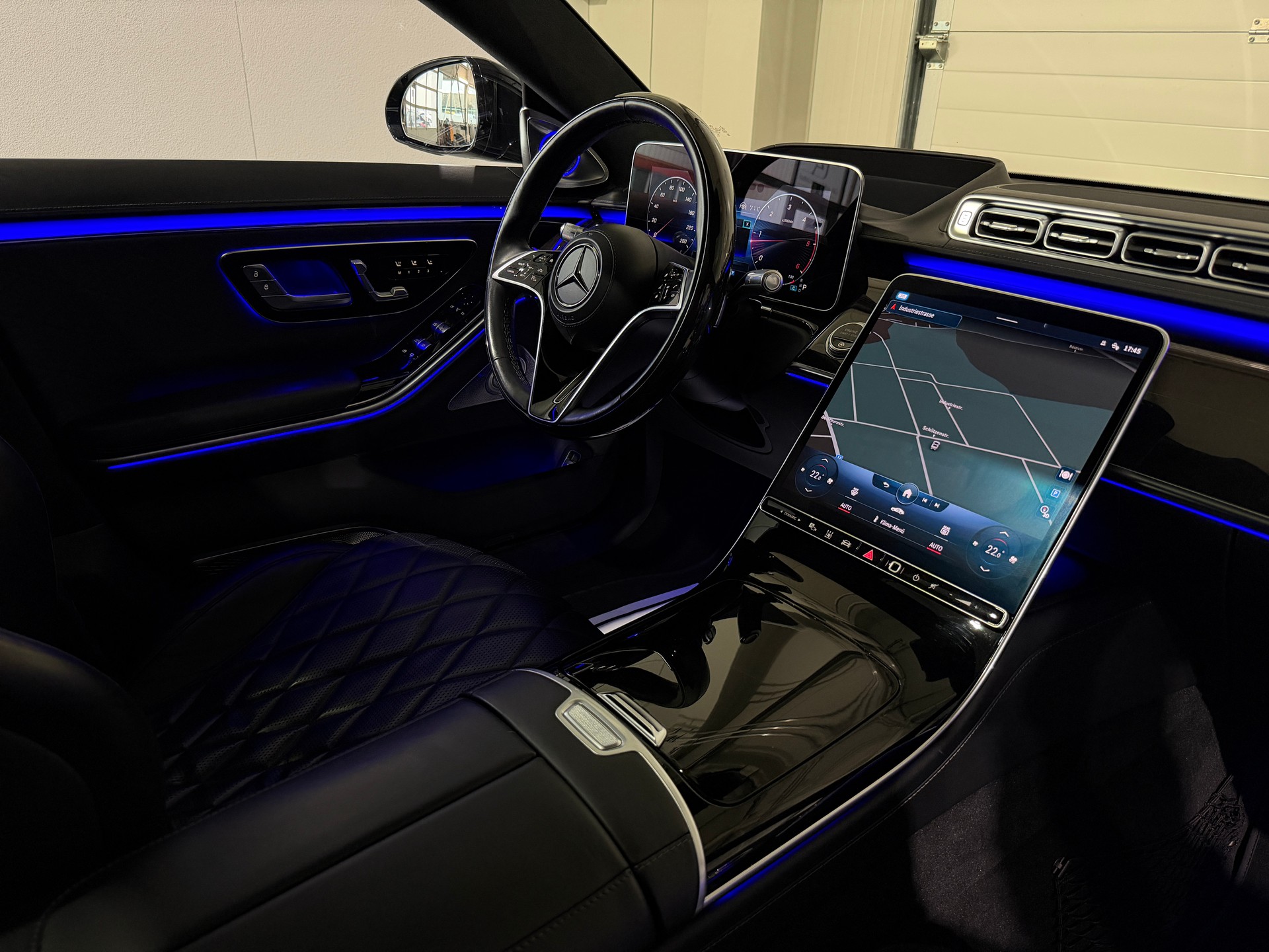 MERCEDES-BENZ S 400 d L AMG Line 9G-Tronic (CH)-image-11