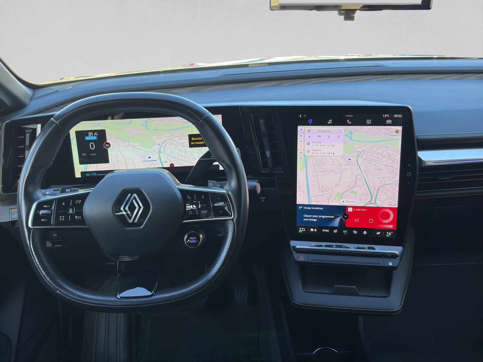 RENAULT Mégane E-TECH EV60 Iconic-image-13