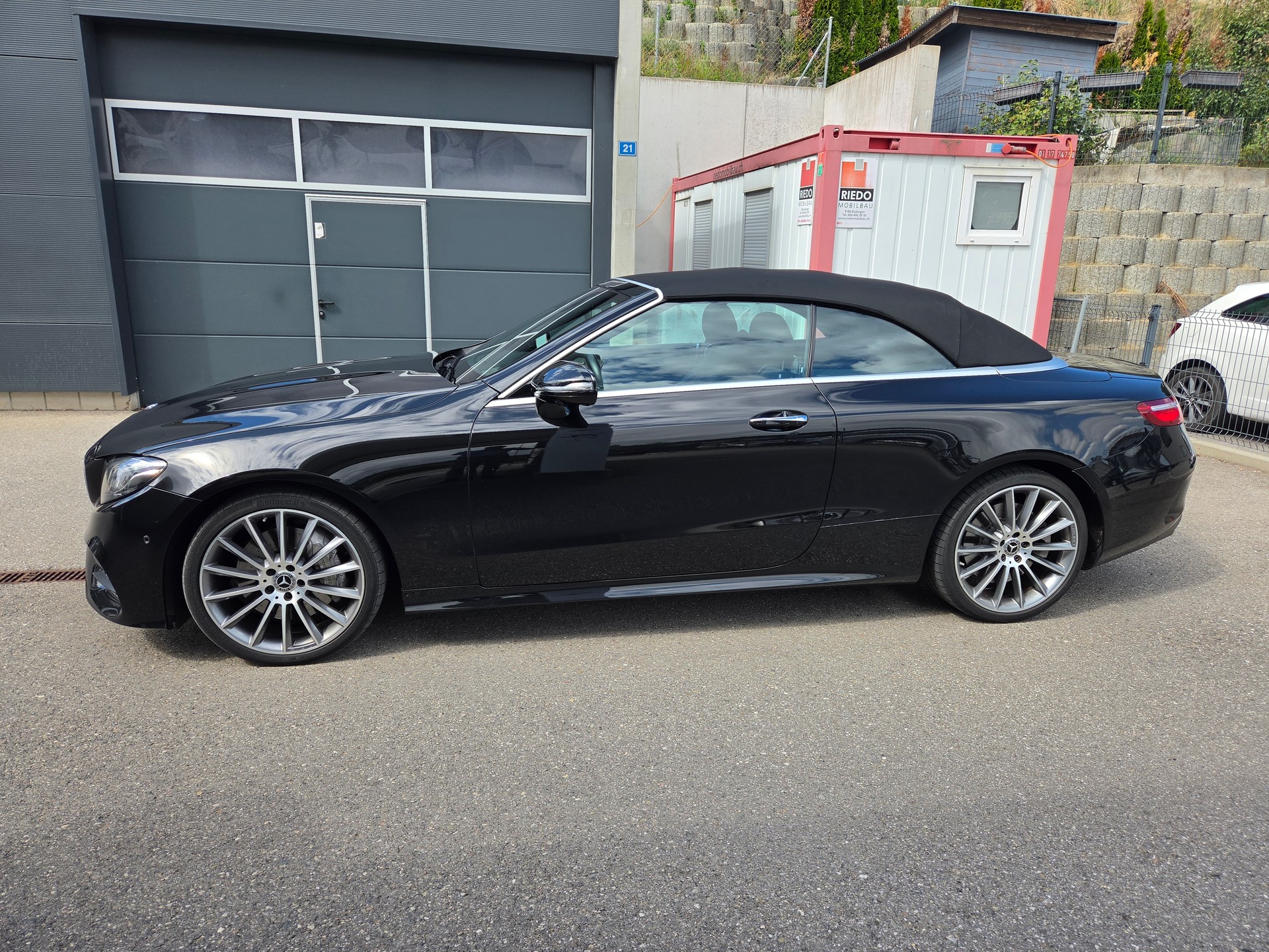 MERCEDES-BENZ E 400 AMG Line 4matic-image-2