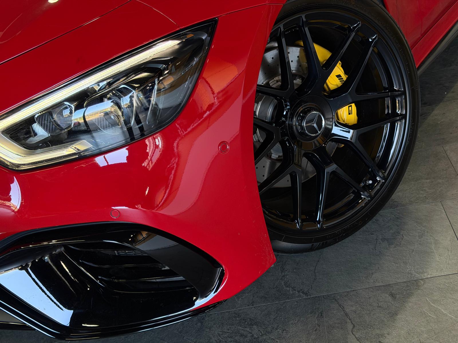 MERCEDES-BENZ AMG GT 4 63 S Limited Red&Black Performance 4Matic+ Speedshift MCT-image-2