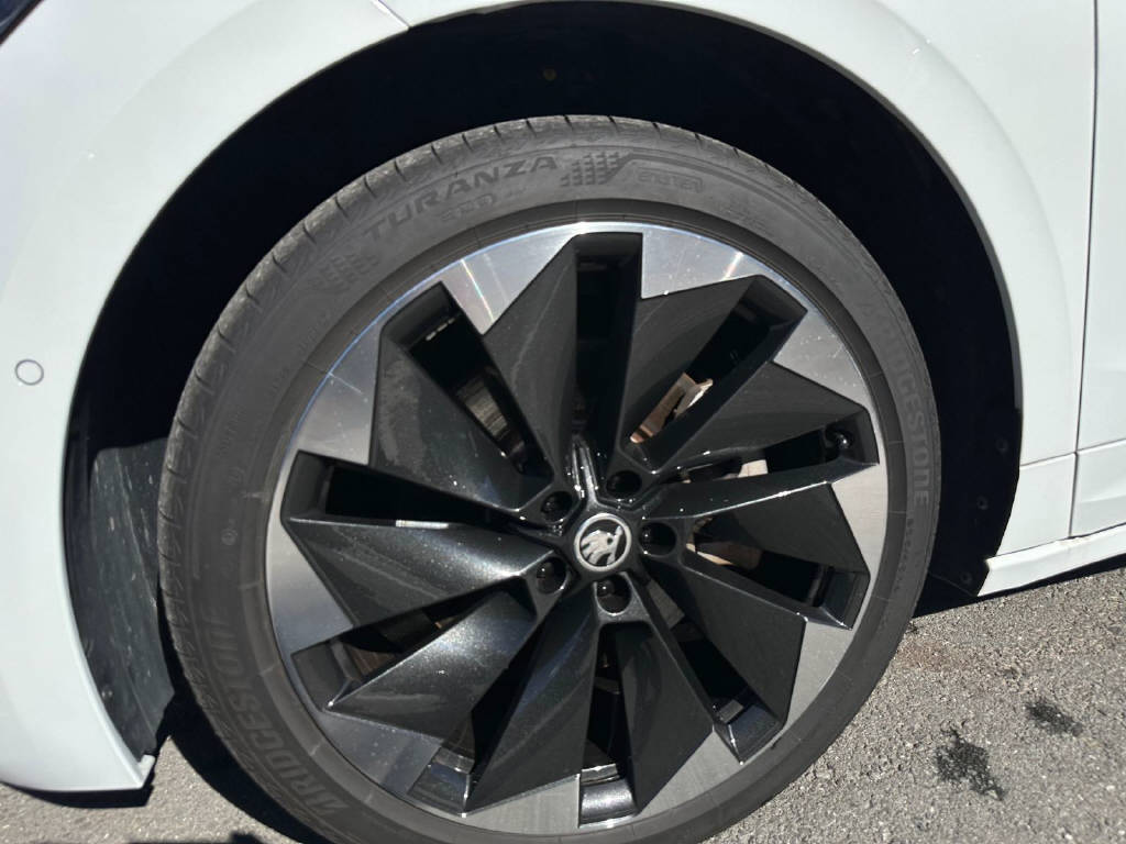 SKODA Enyaq iV 80x SportLine (CH)-image-16