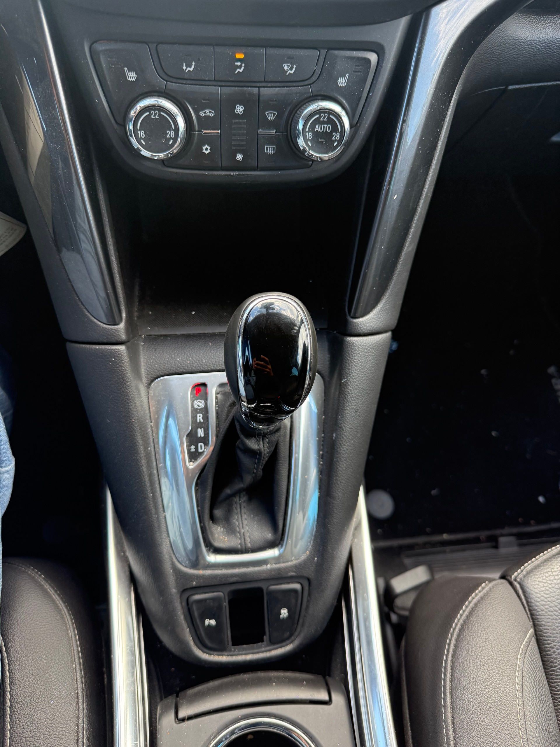 OPEL Zafira 1.6i 16V Turbo Enjoy Automatic-image-14