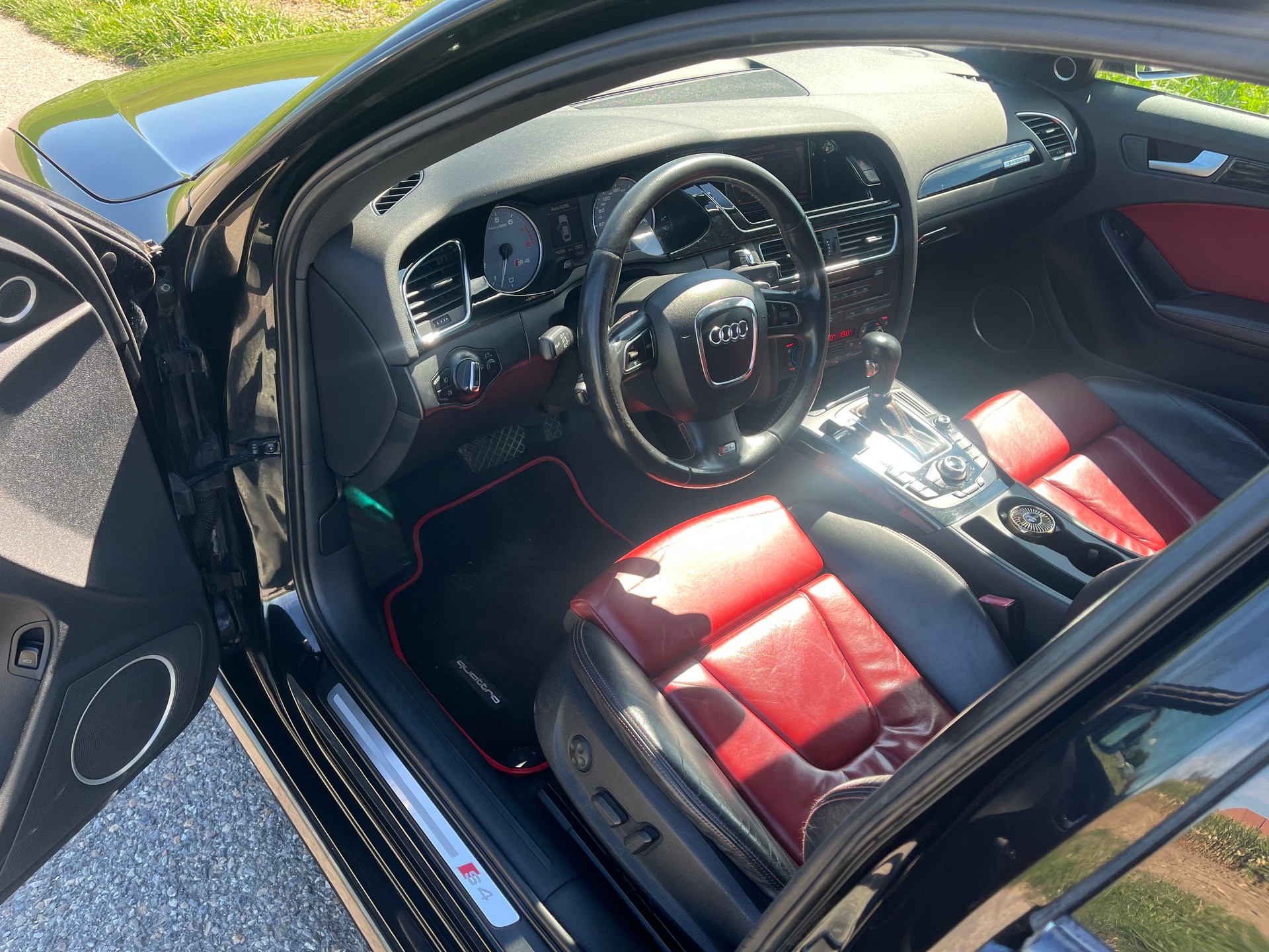 AUDI S4 Limousine 3.0 TFSI quattro S-tronic-image-11