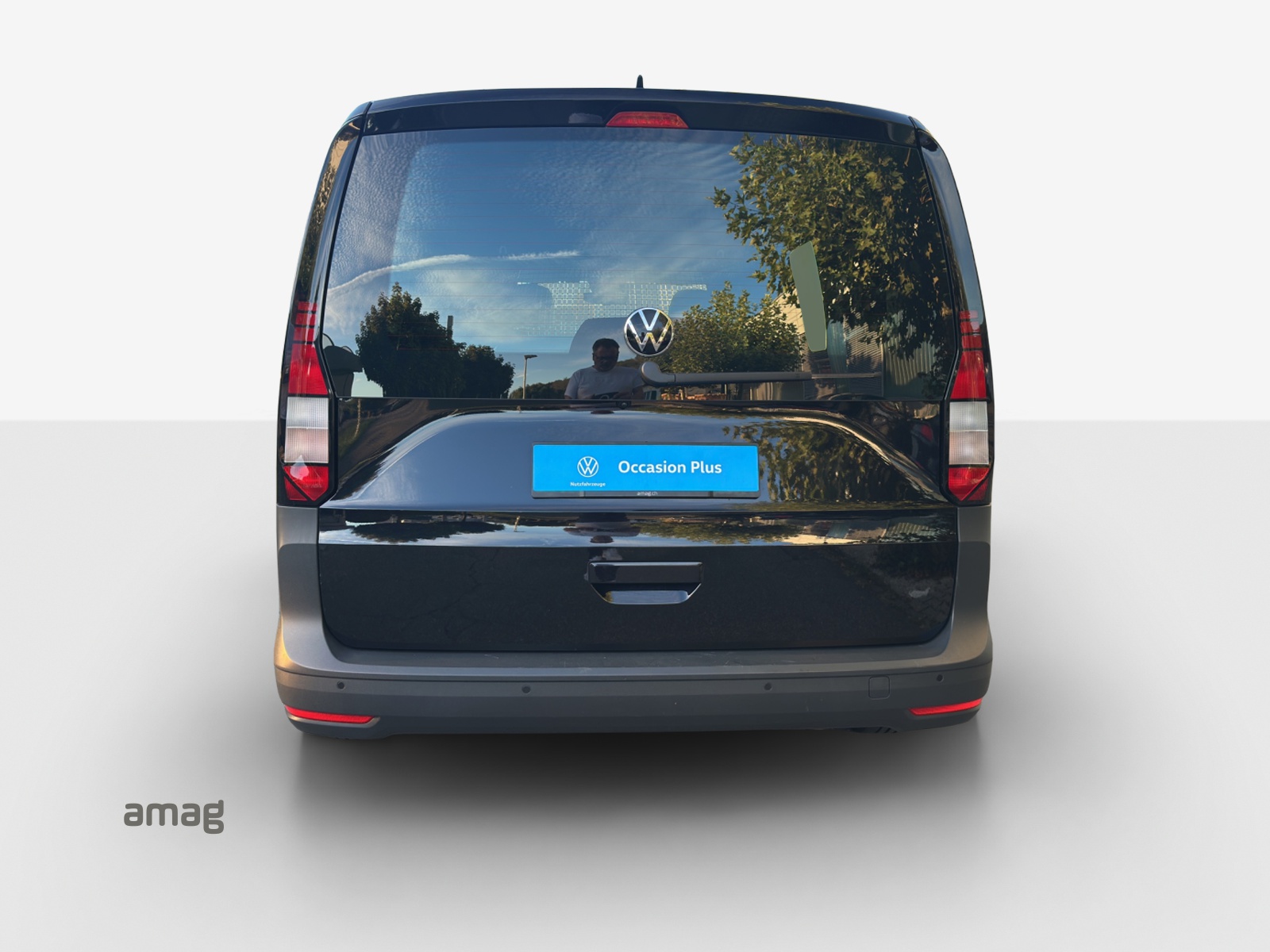VW Caddy Cargo 2.0TDI Maxi-image-3