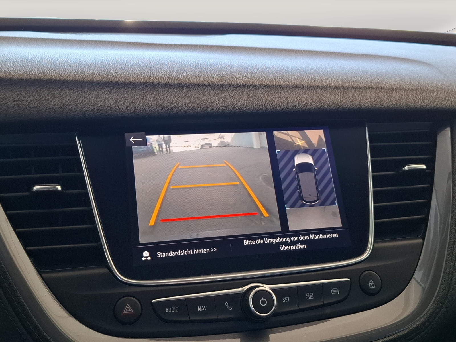 OPEL Grandland X 1.2i TP Ultimate Automatik // PANORAMA-image-14