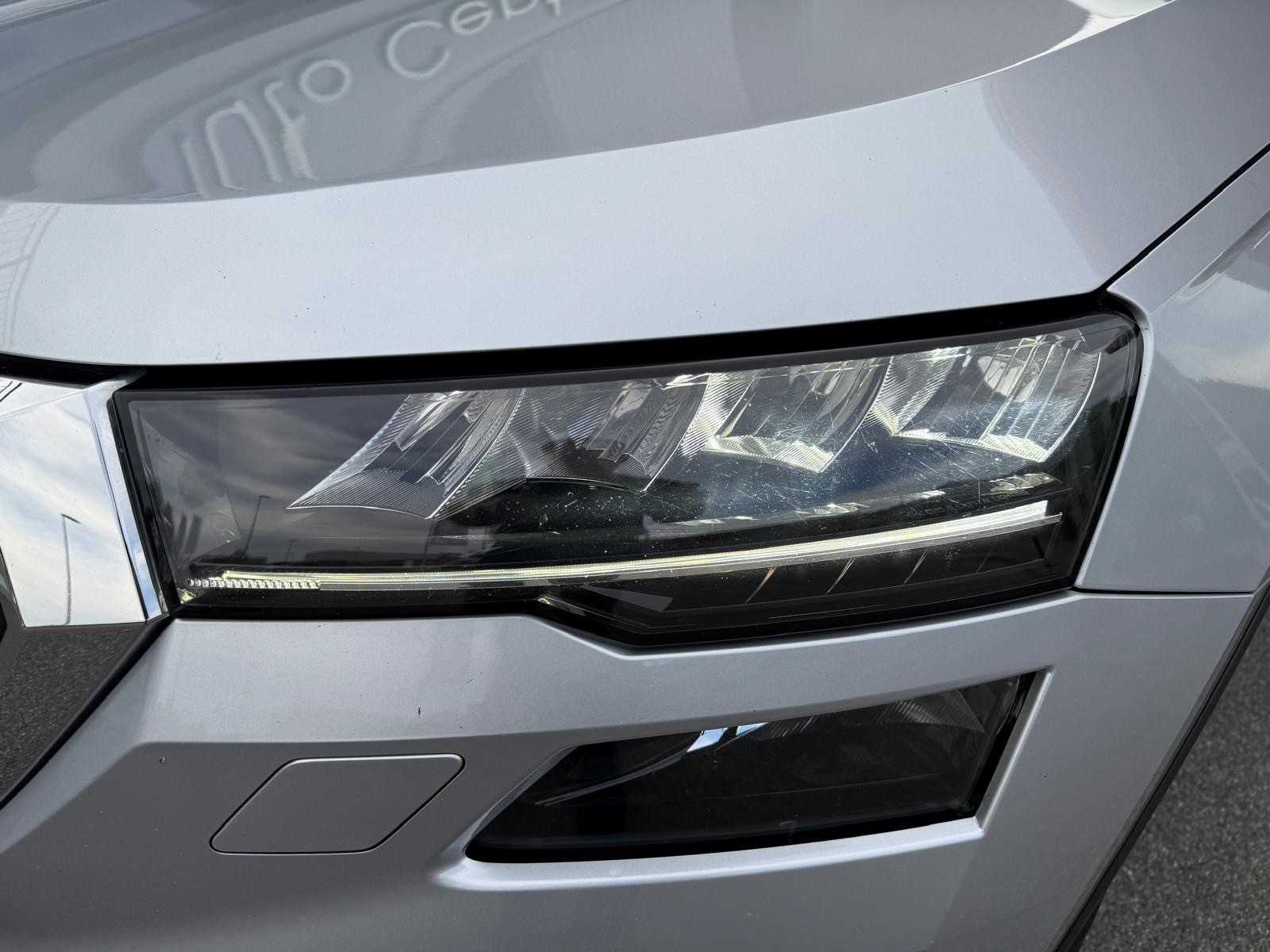 SKODA Karoq 2.0 TDI CR Ambition 4x4 DSG-image-3