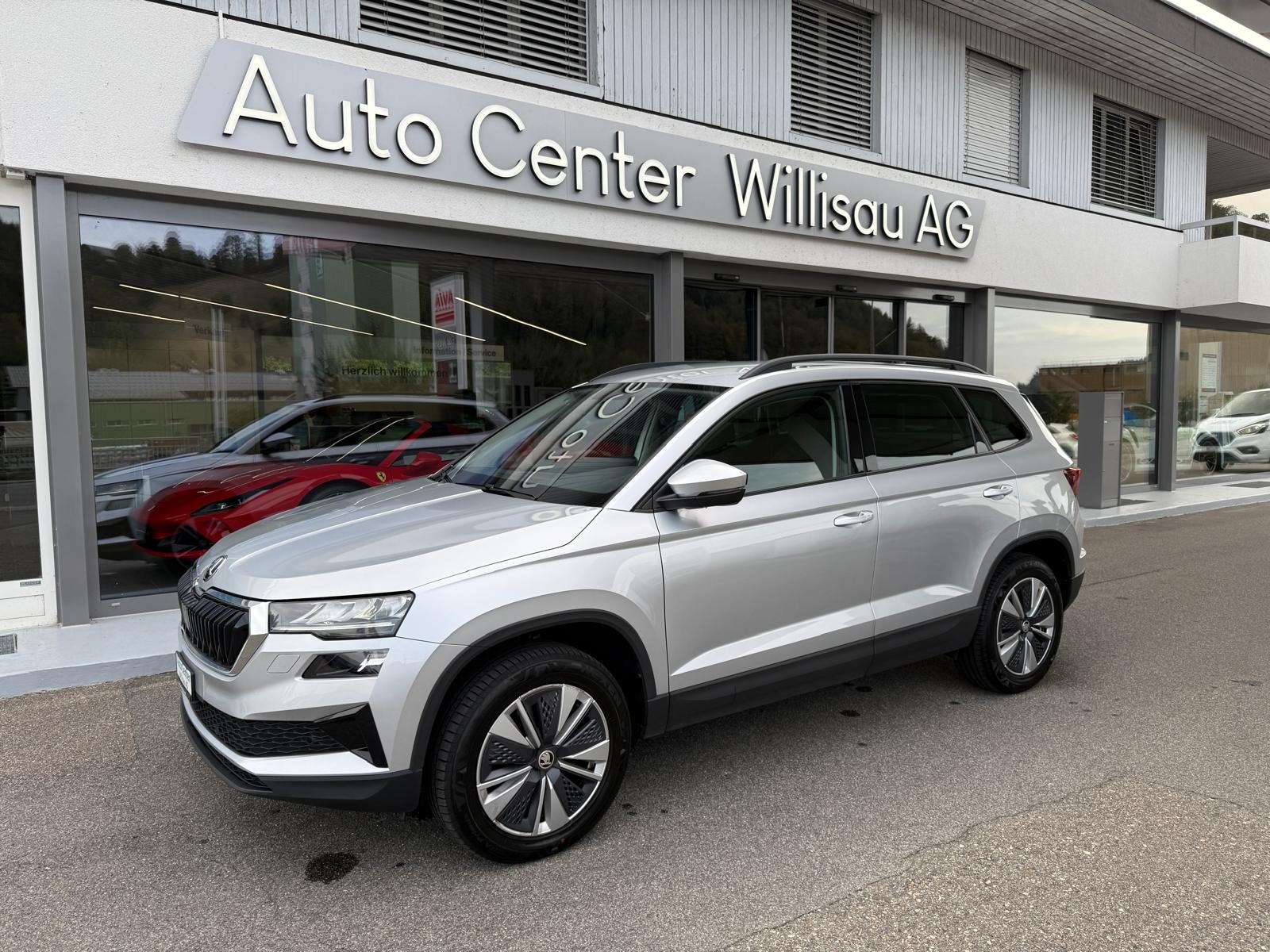 SKODA Karoq 2.0 TDI CR Ambition 4x4 DSG-image-0