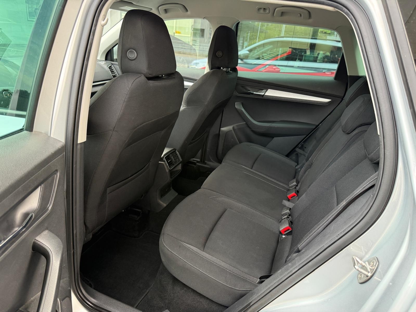 SKODA Karoq 2.0 TDI CR Ambition 4x4 DSG-image-7