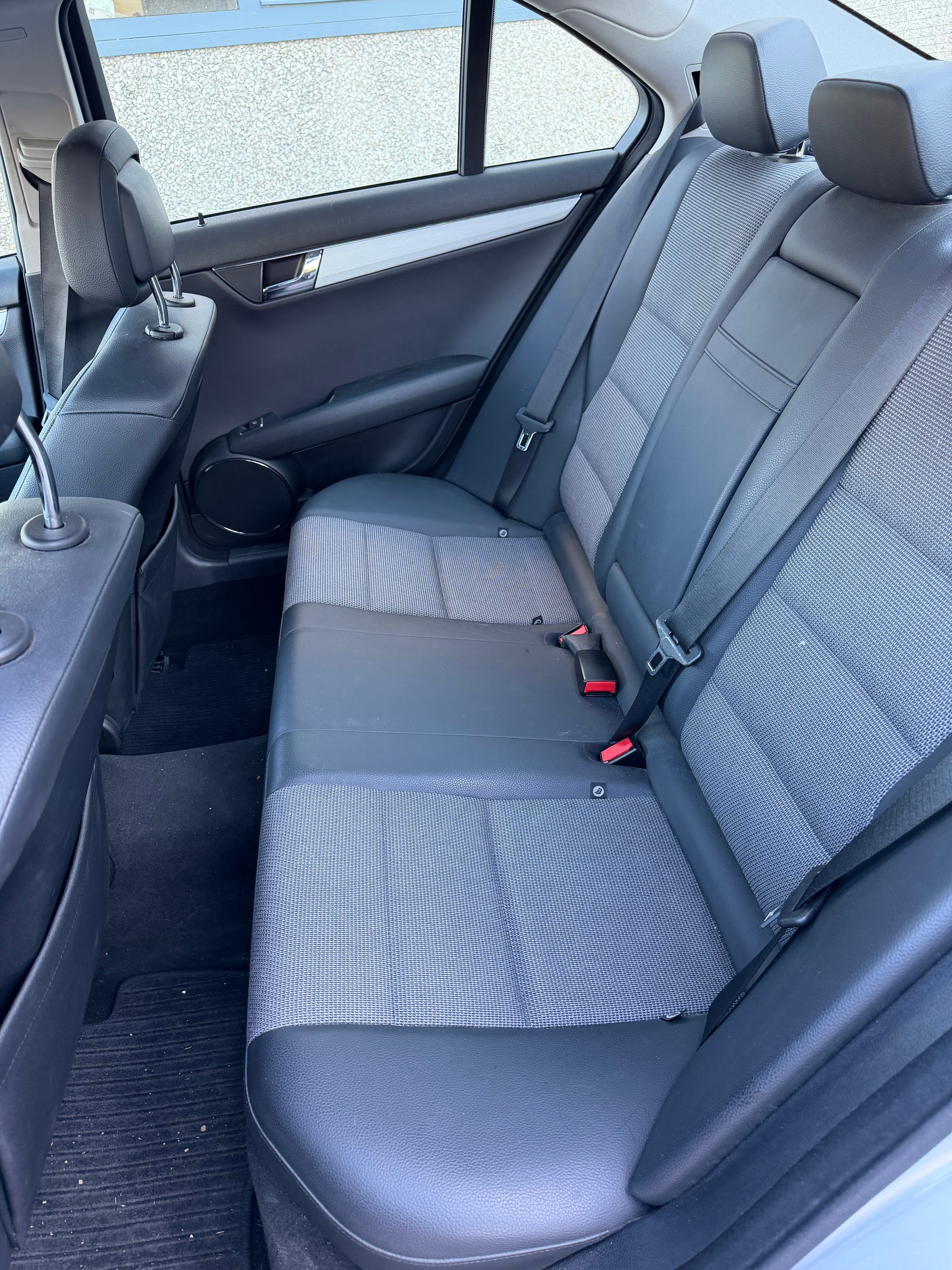 MERCEDES-BENZ C 350 Avantgarde 4Matic 7G-Tronic-image-10