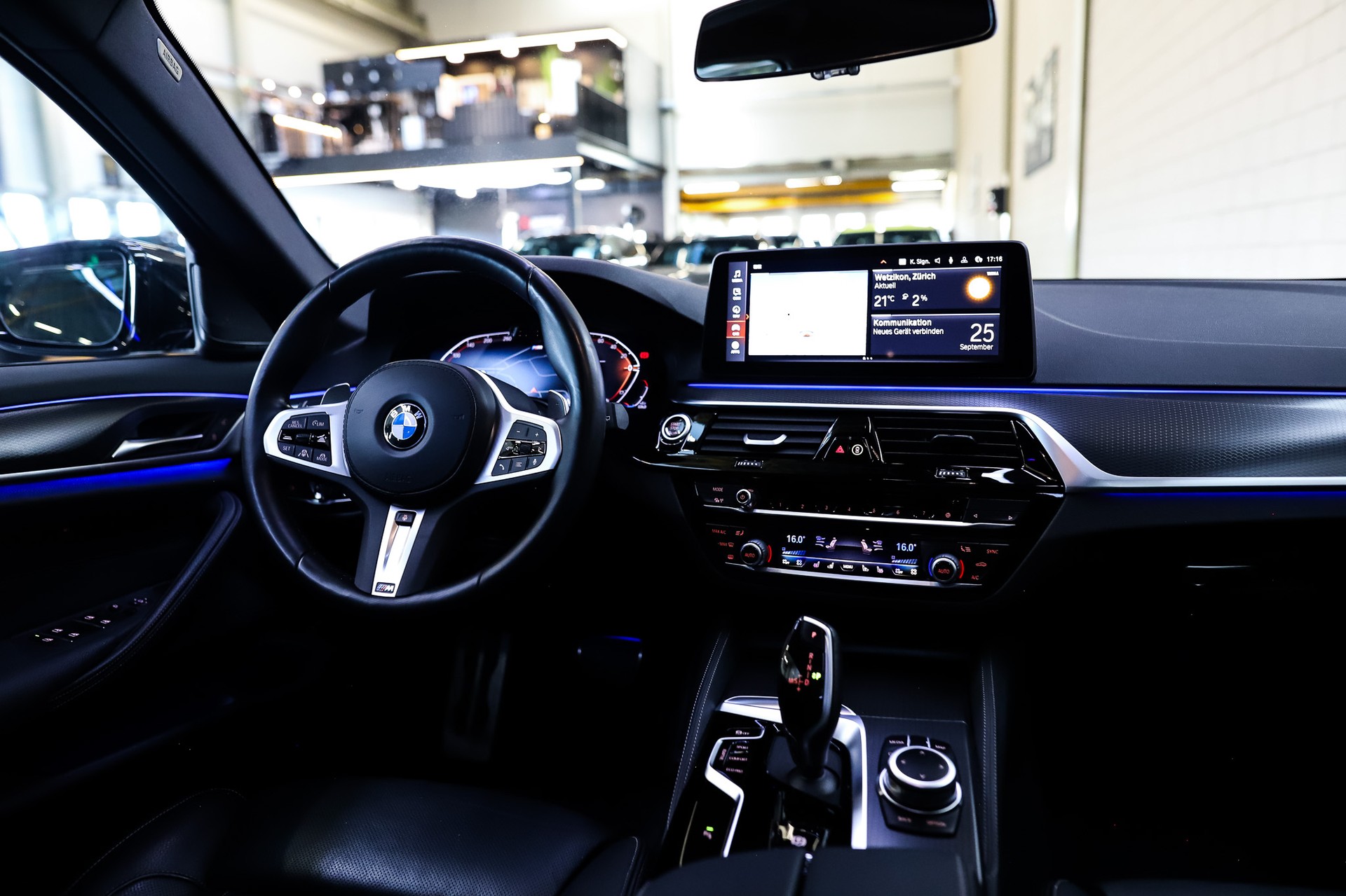BMW 540d xDrive 48V Touring M Sport Steptronic-image-19