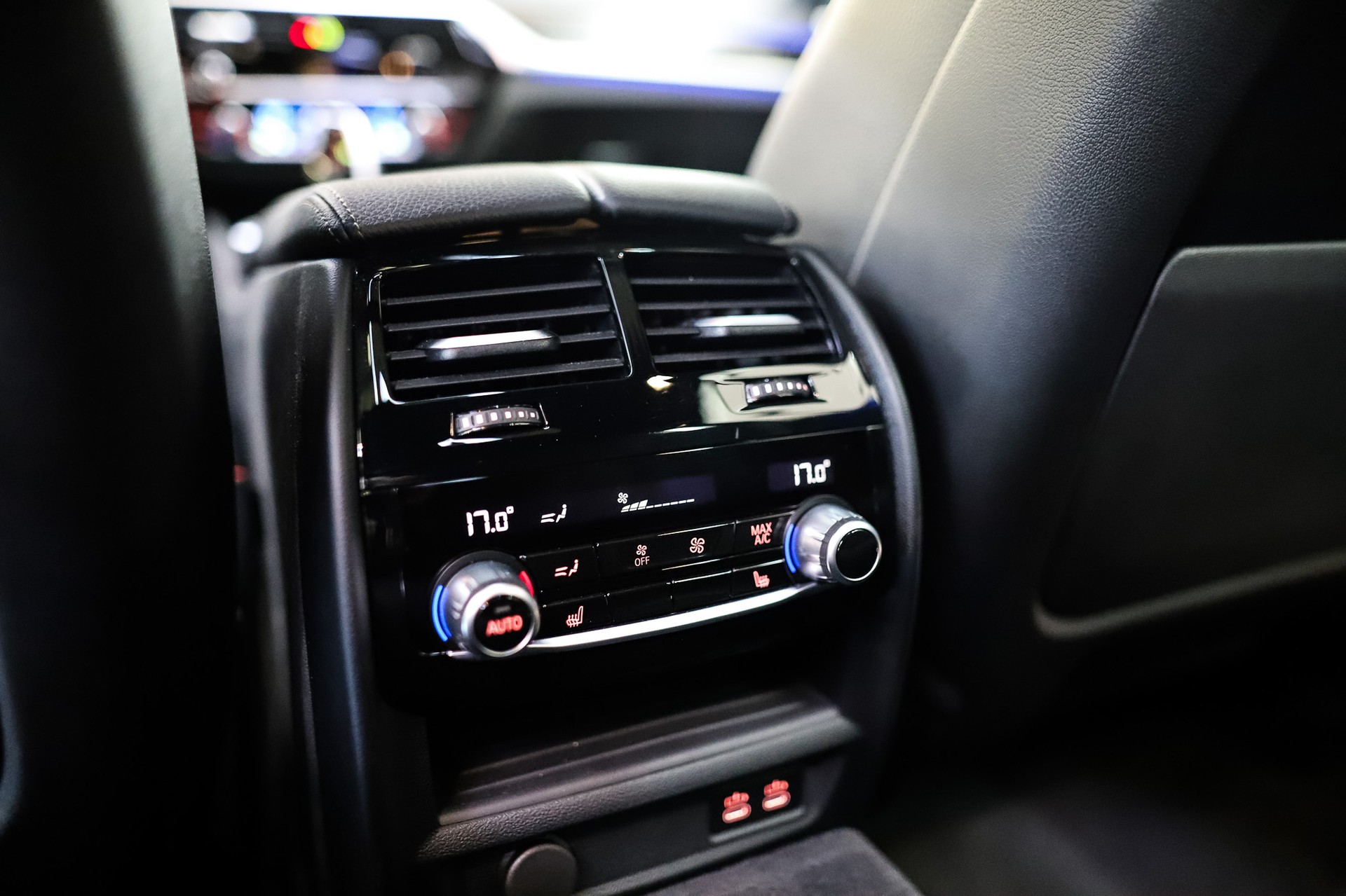 BMW 540d xDrive 48V Touring M Sport Steptronic-image-16