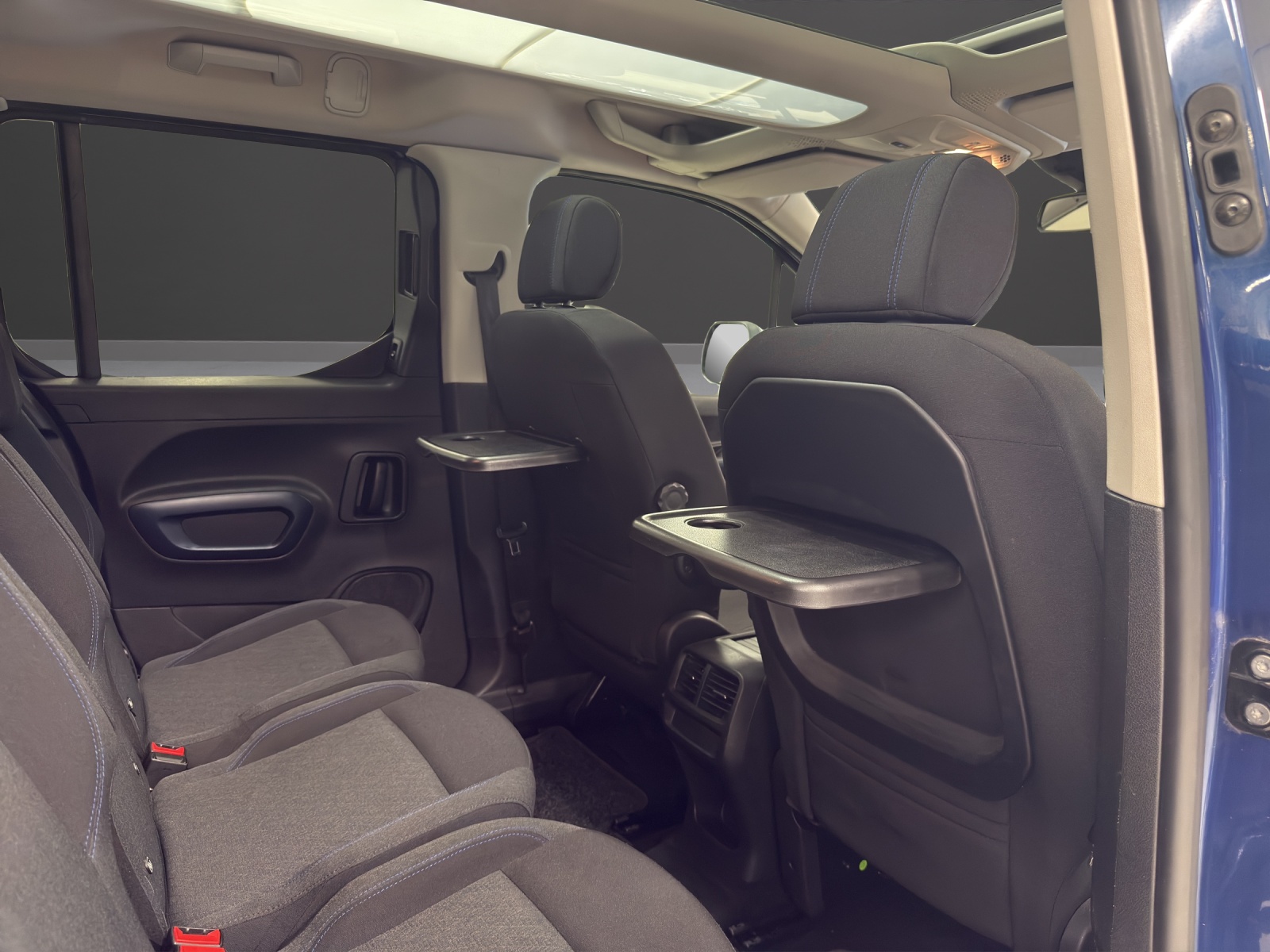 PEUGEOT Rifter 1.5 BlueHDi Allure-image-15