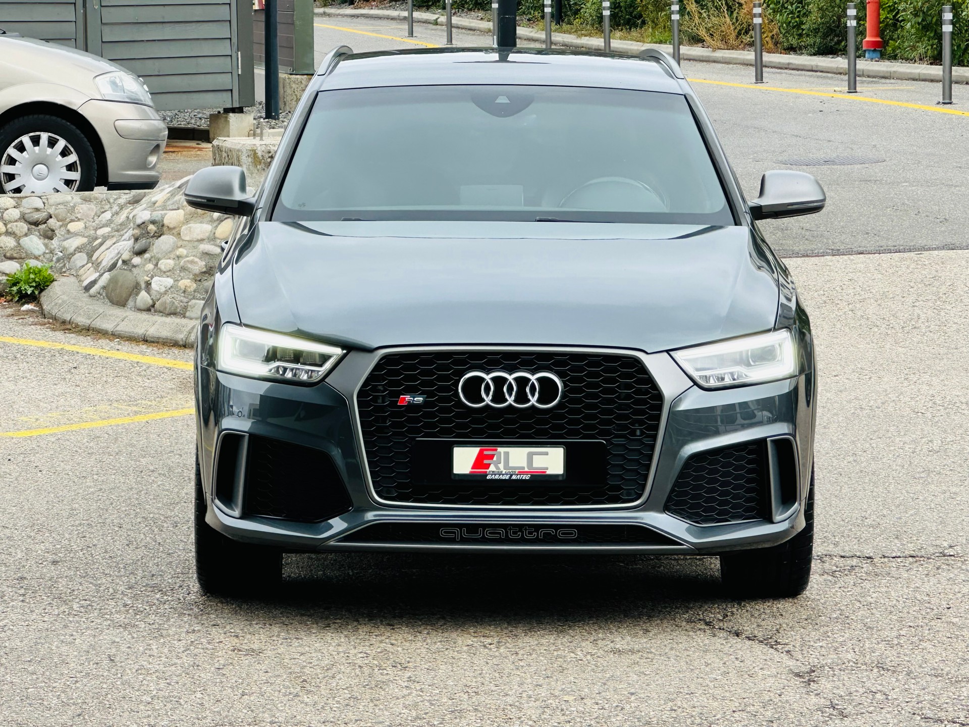 AUDI RS Q3 2.5 TFSI performance quattro S-tronic-image-4