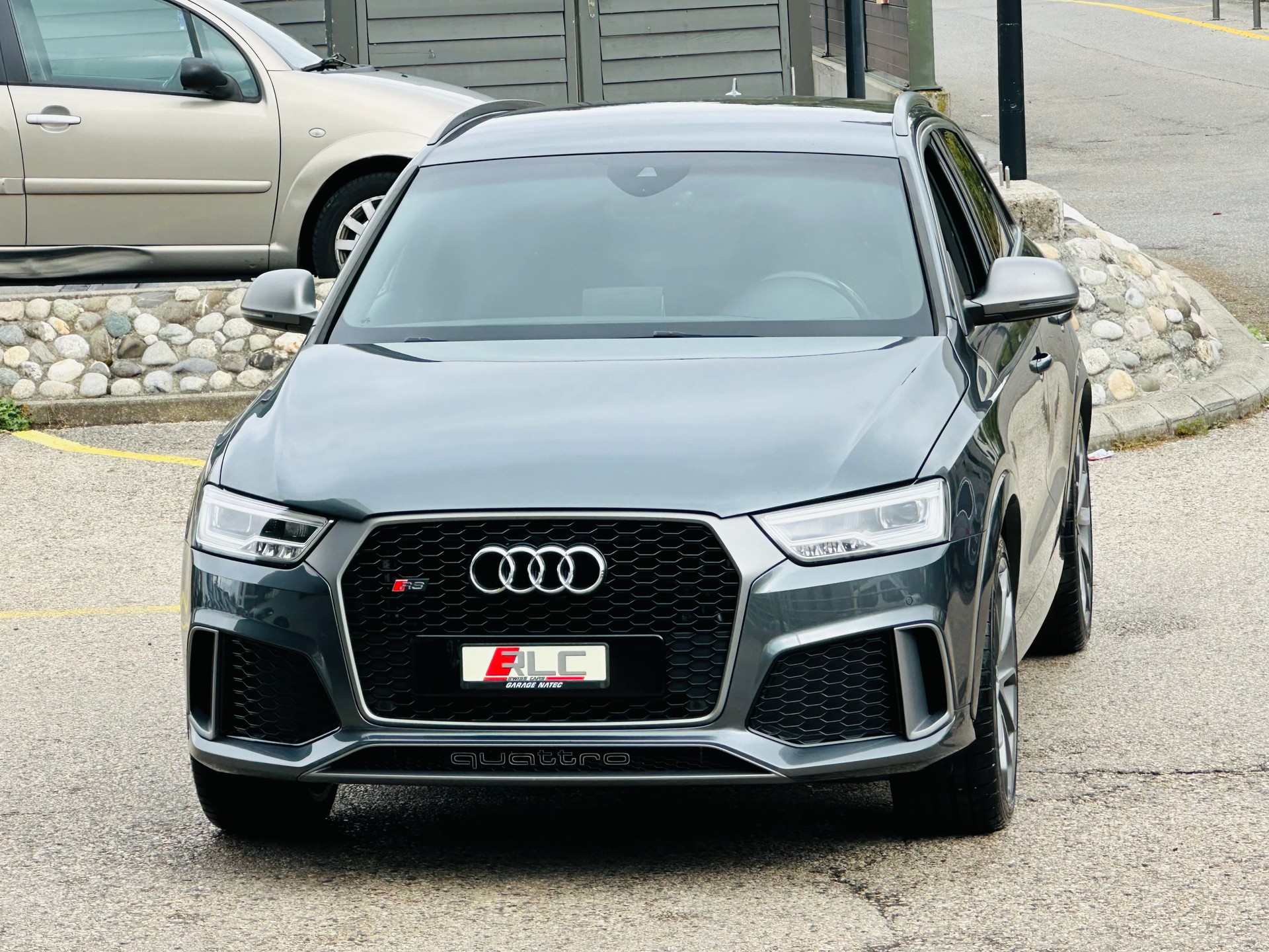 AUDI RS Q3 2.5 TFSI performance quattro S-tronic-image-6