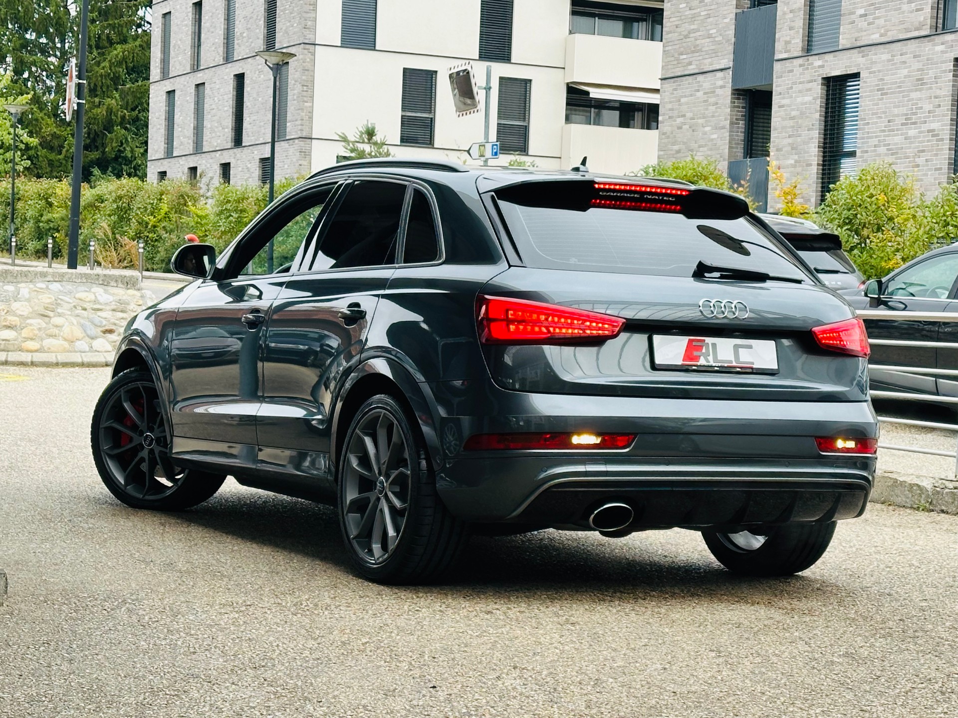 AUDI RS Q3 2.5 TFSI performance quattro S-tronic-image-11