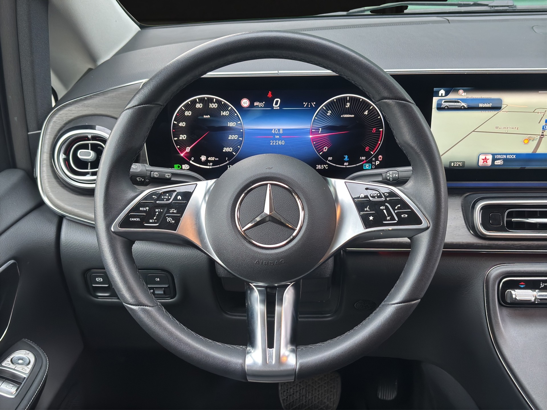 MERCEDES-BENZ V 250 d Avantgarde lang Van-image-11