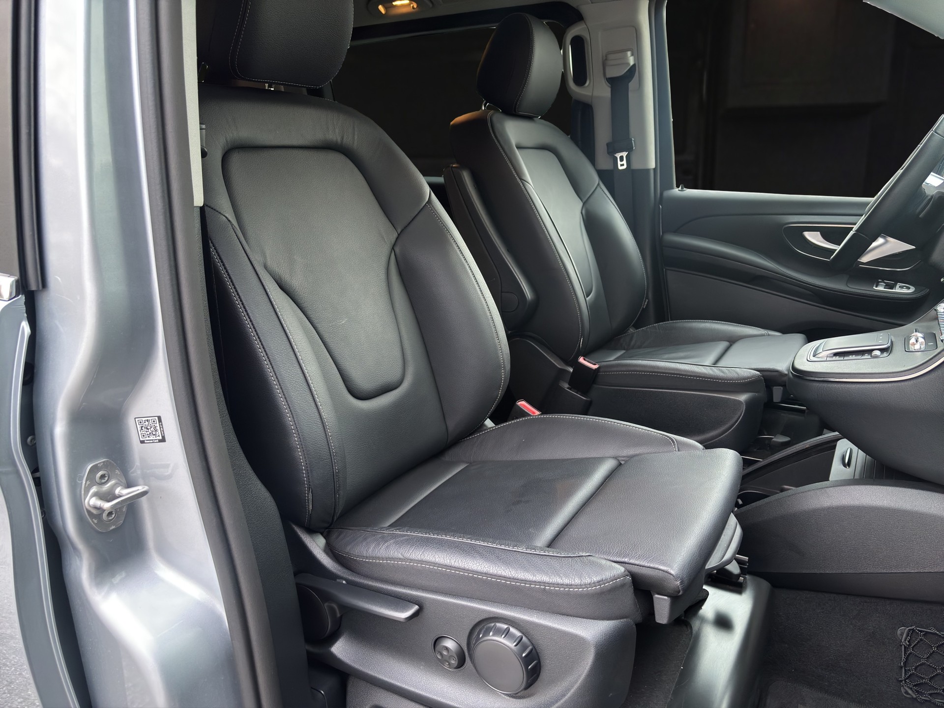 MERCEDES-BENZ V 250 d Avantgarde lang Van-image-9