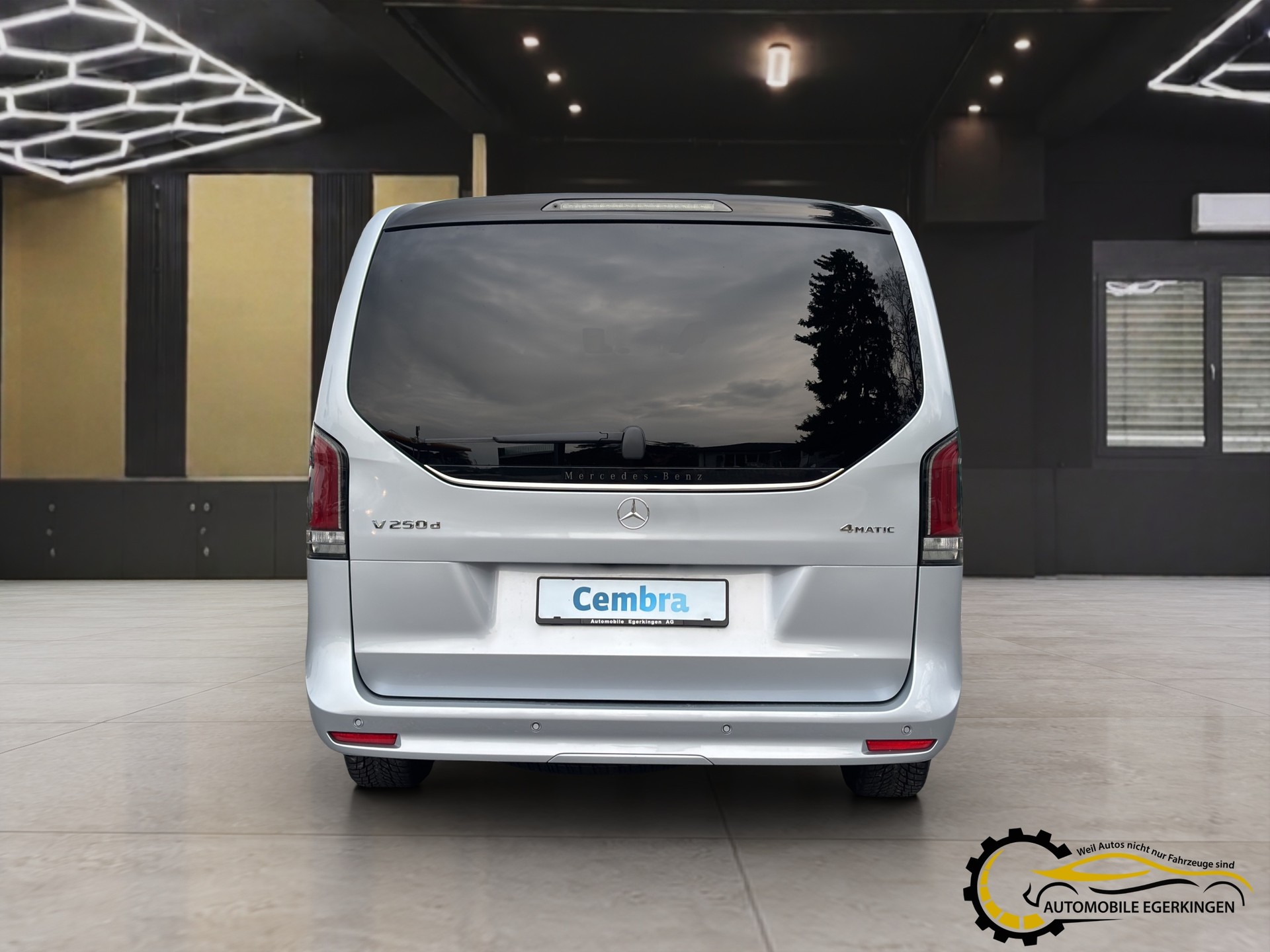 MERCEDES-BENZ V 250 d Avantgarde lang Van-image-5