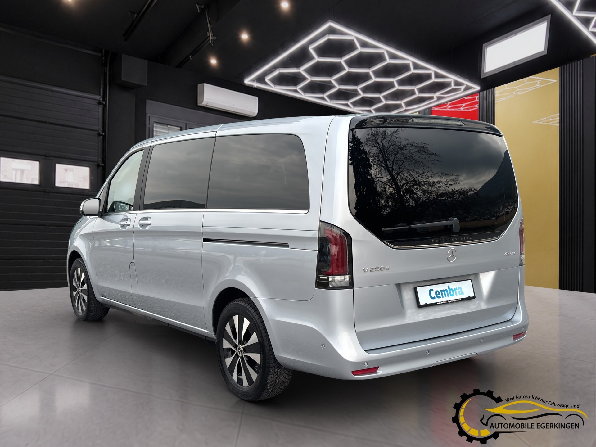 MERCEDES-BENZ V 250 d Avantgarde lang Van-image-6