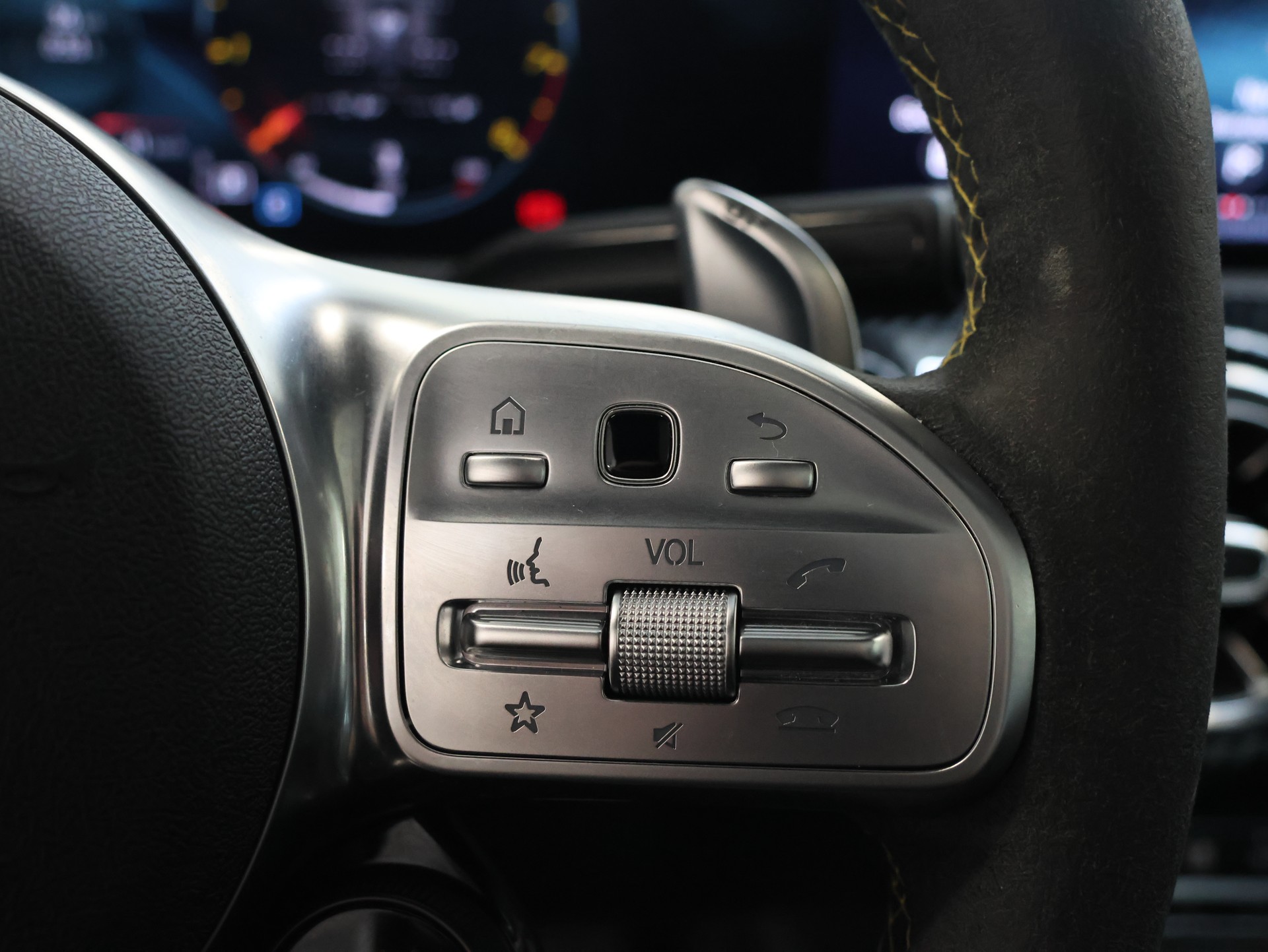 MERCEDES-BENZ A 45 S AMG 4Matic+ Speedshift *DESIGNO-MAGNO*-image-30