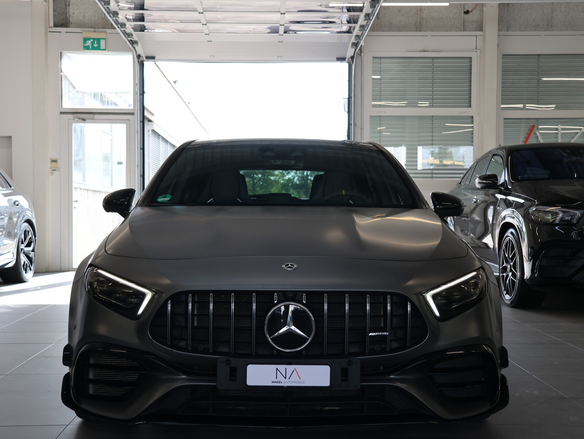 MERCEDES-BENZ A 45 S AMG 4Matic+ Speedshift *DESIGNO-MAGNO*-showroom-element-2