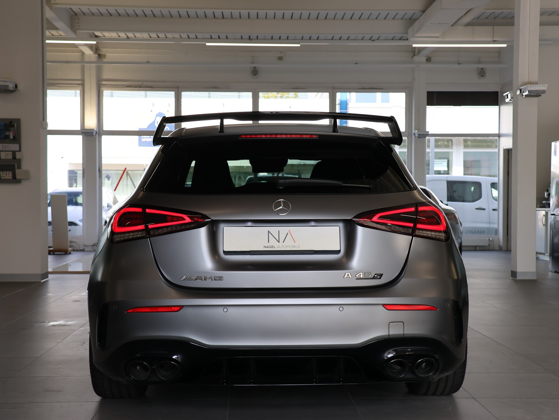 MERCEDES-BENZ A 45 S AMG 4Matic+ Speedshift *DESIGNO-MAGNO*-image-5