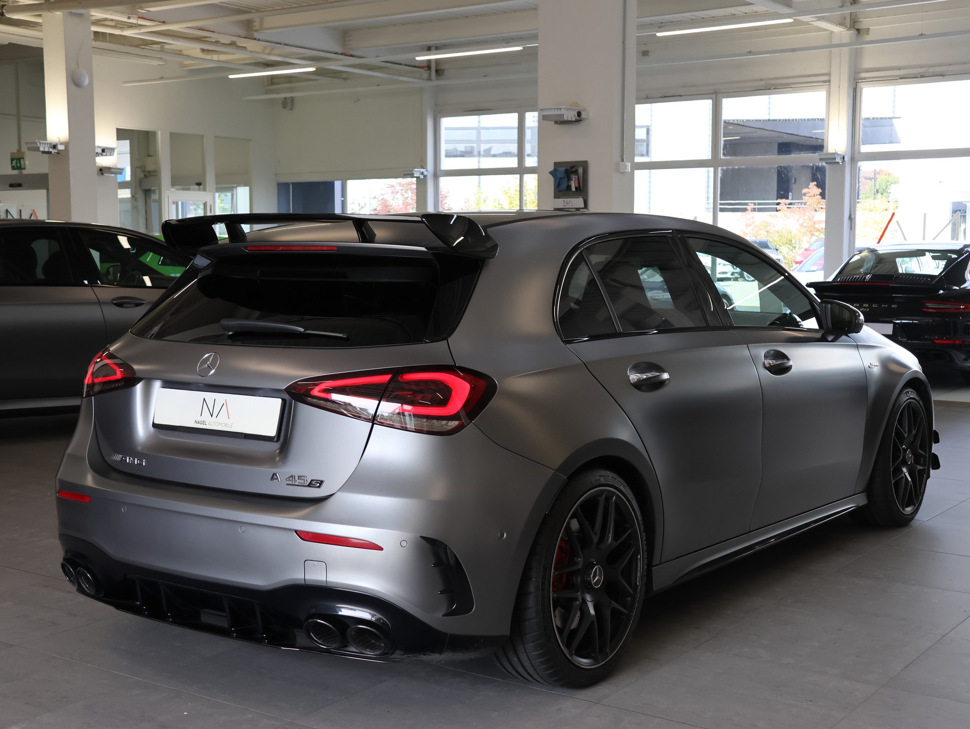 MERCEDES-BENZ A 45 S AMG 4Matic+ Speedshift *DESIGNO-MAGNO*-image-8