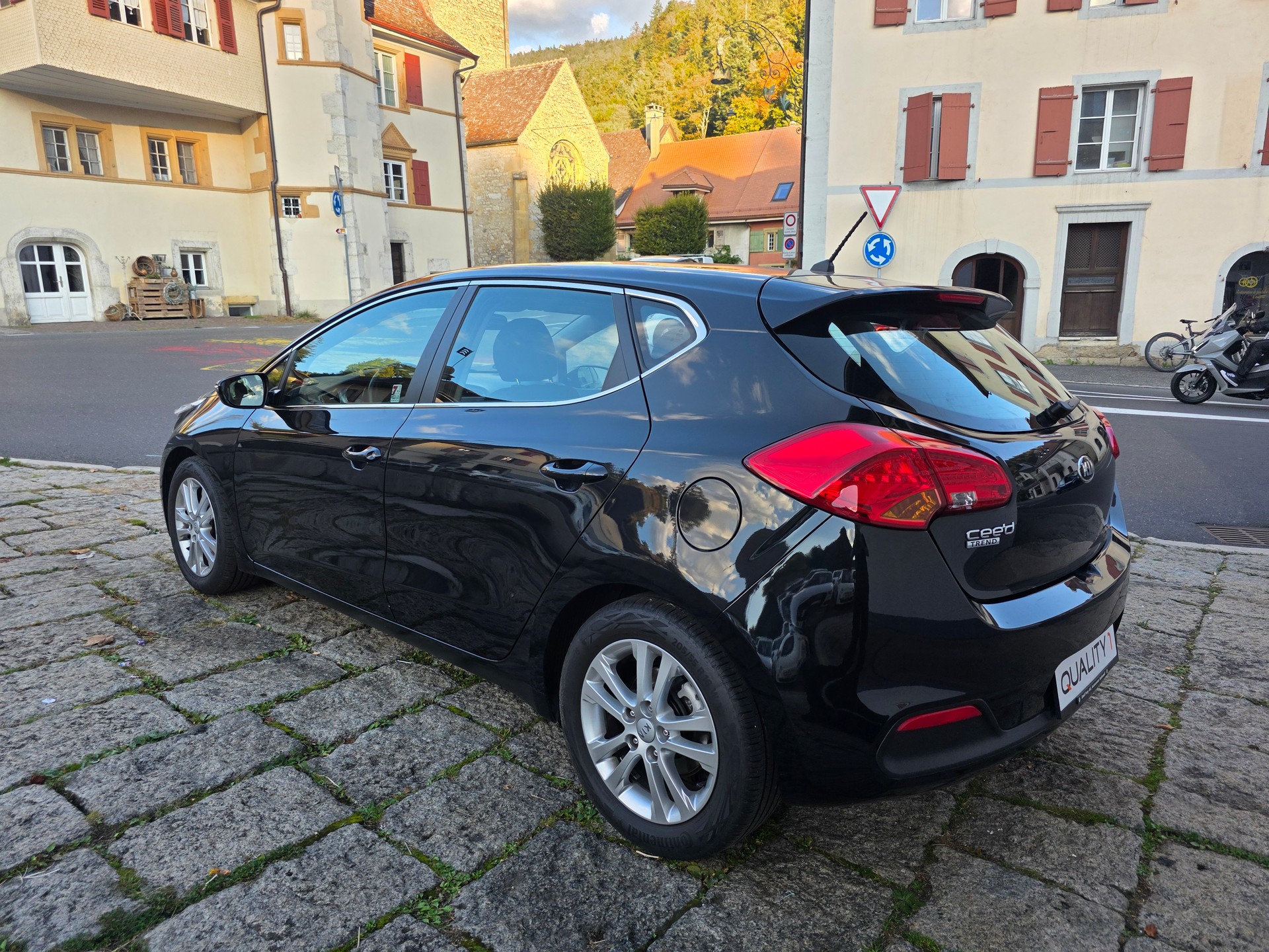 KIA Cee'd 1.6 GDi Trend DCT-image-4