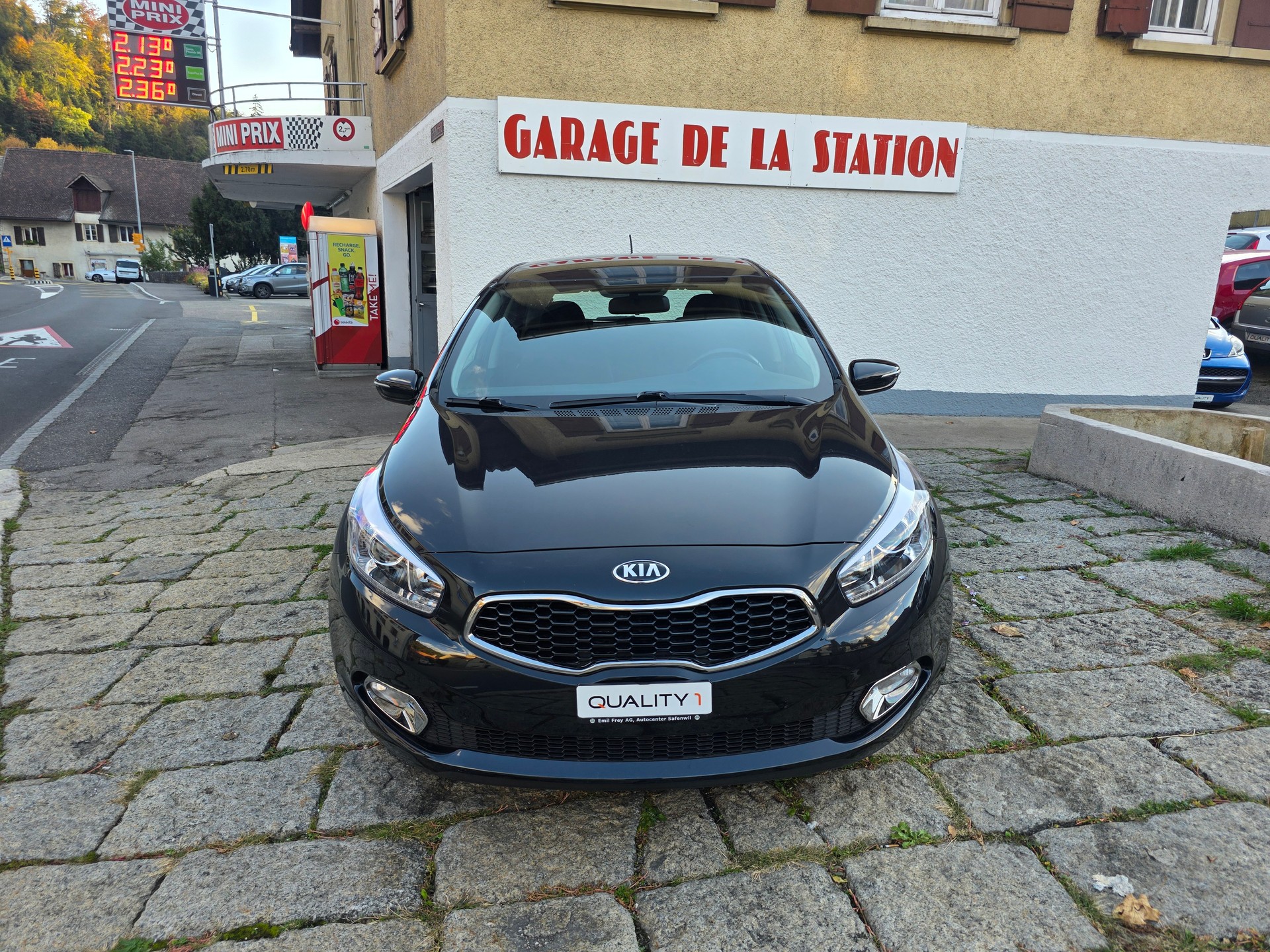 KIA Cee'd 1.6 GDi Trend DCT-image-1