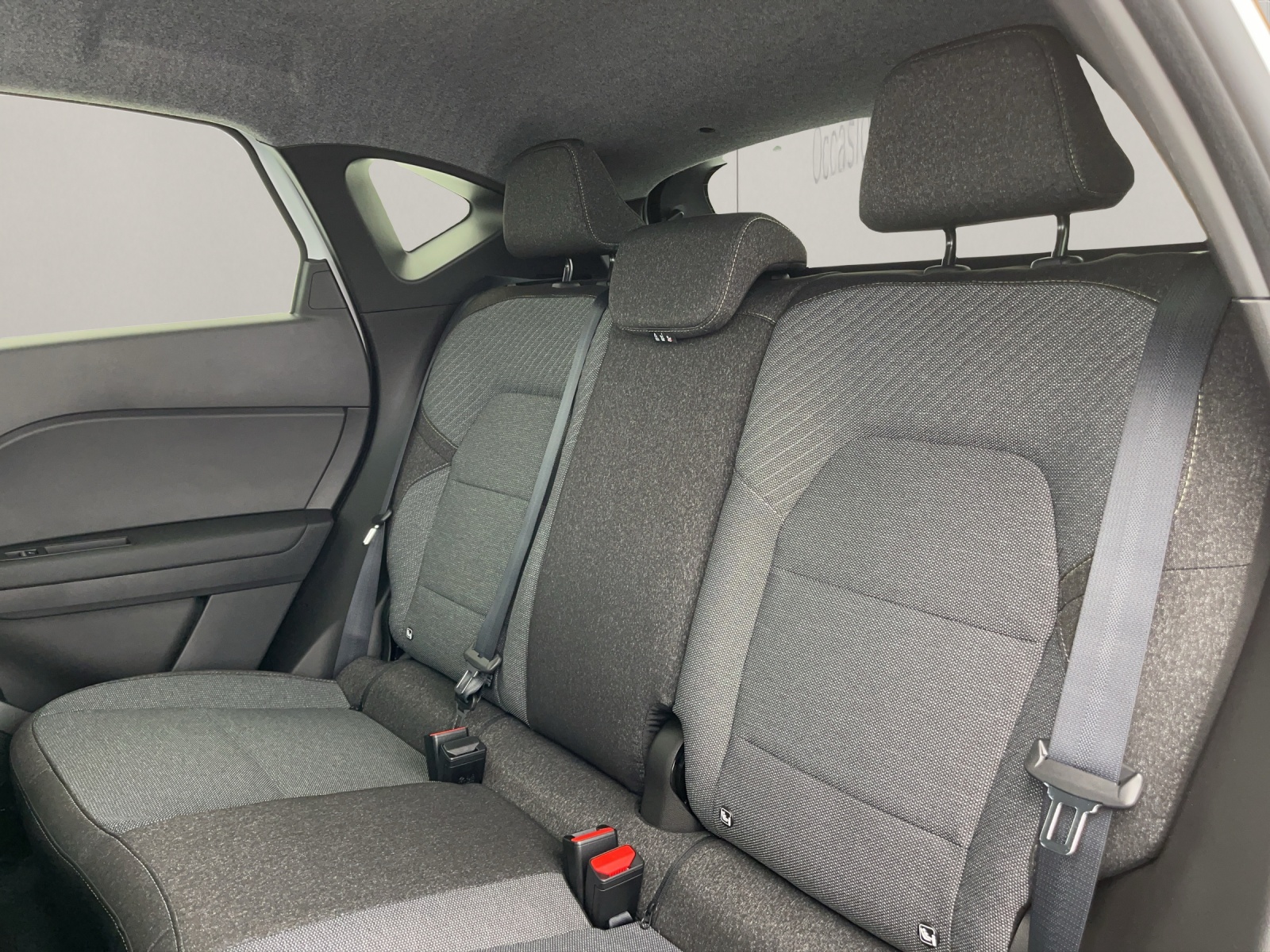 RENAULT Captur 1.8 E-Tech techno-image-16