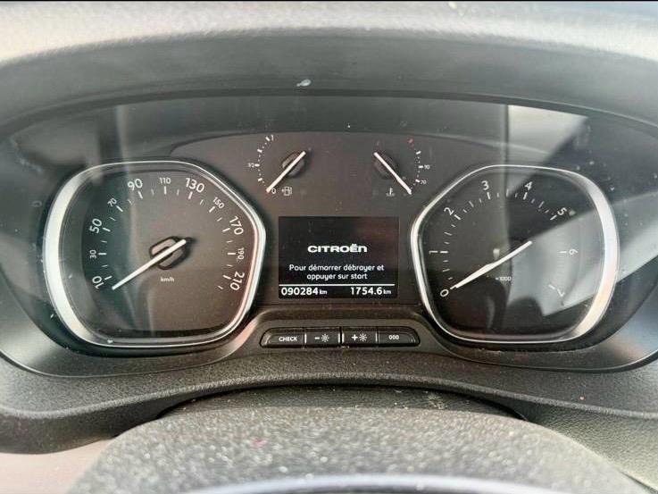 CITROEN Jumpy 2.0 BlueHDi 120 XS Komfort-image-4