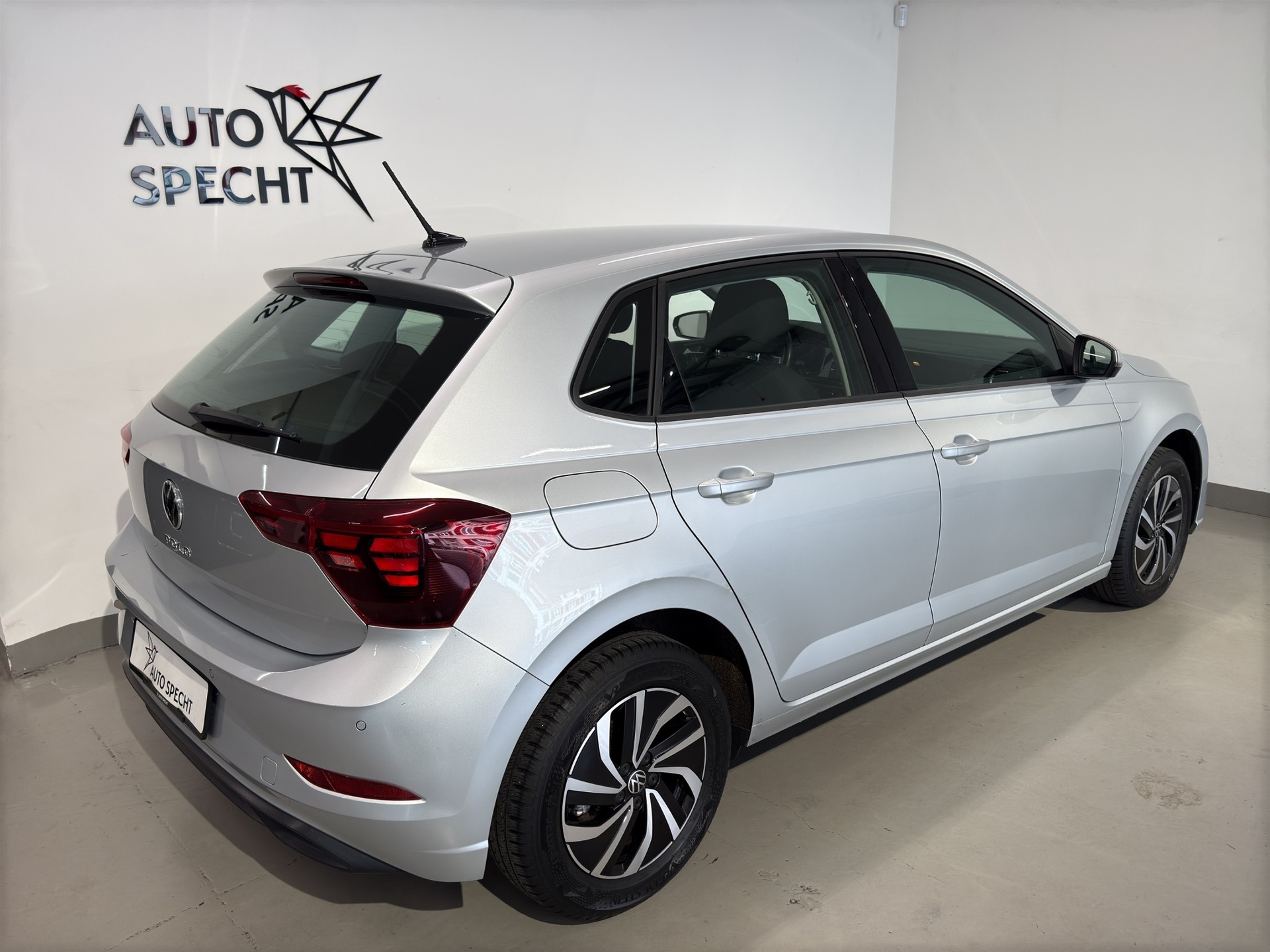 VW Polo 1.0 TSI Life DSG-showroom-element-3
