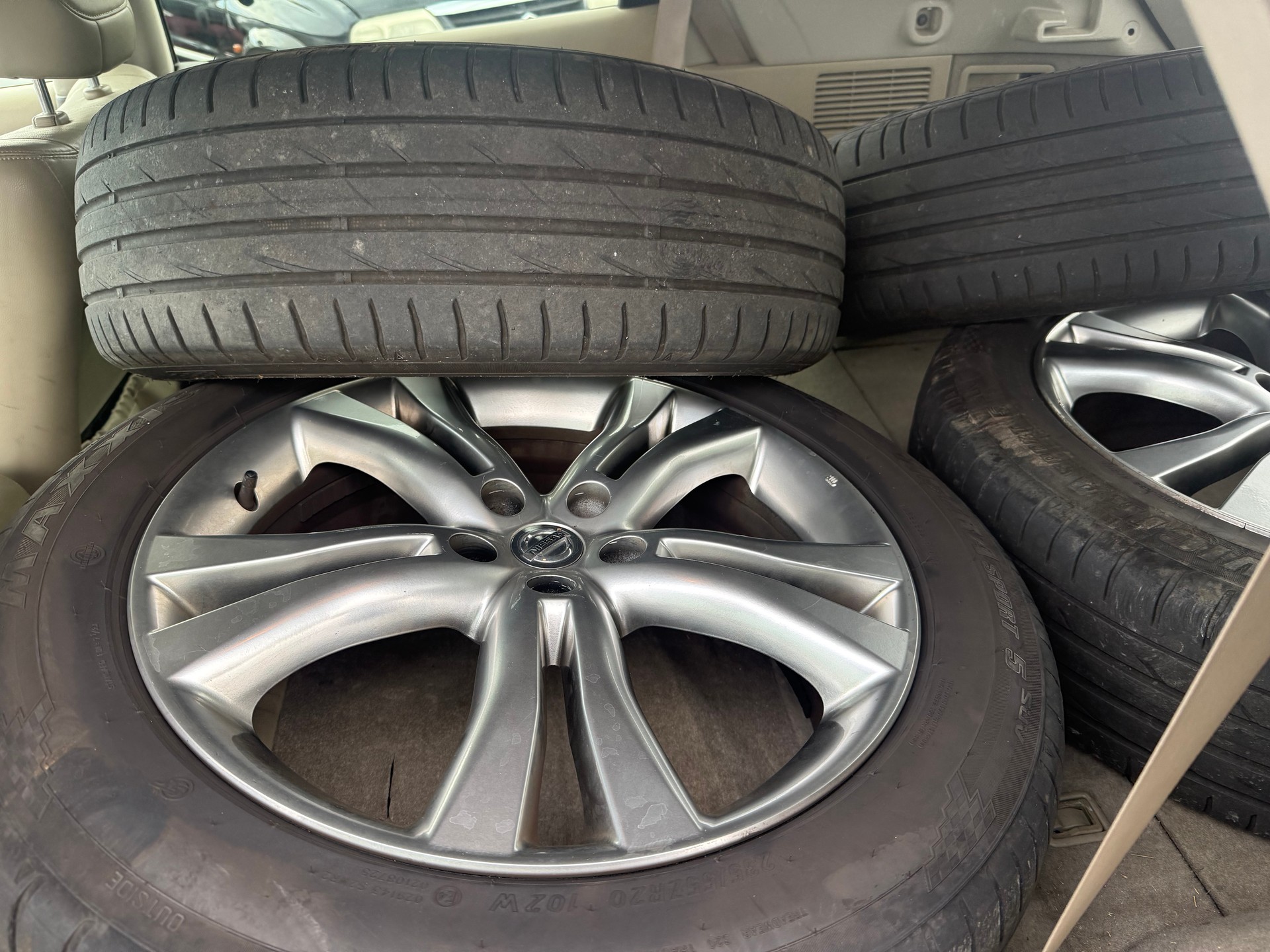 NISSAN Murano 2.5 dCi Automatic-image-3
