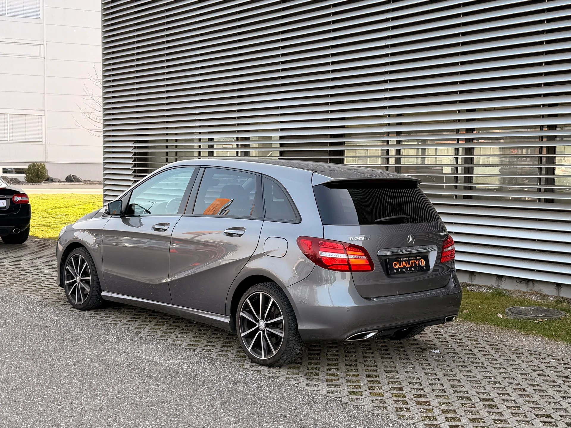 MERCEDES-BENZ B 200 CDI 4Matic 7G-DCT-image-4