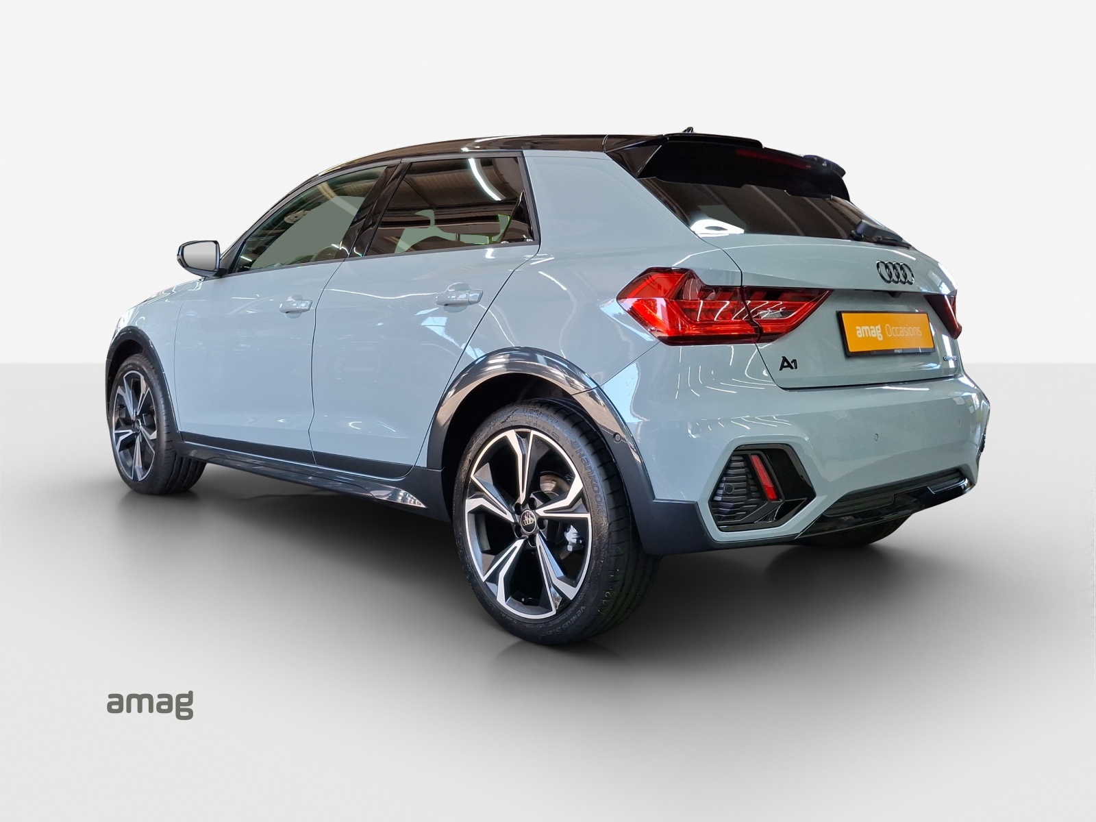 AUDI A1 allstreet 30 TFSI Attraction S-tronic-image-2