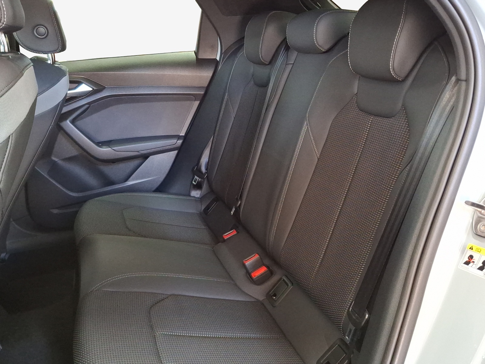 AUDI A1 allstreet 30 TFSI Attraction S-tronic-image-11
