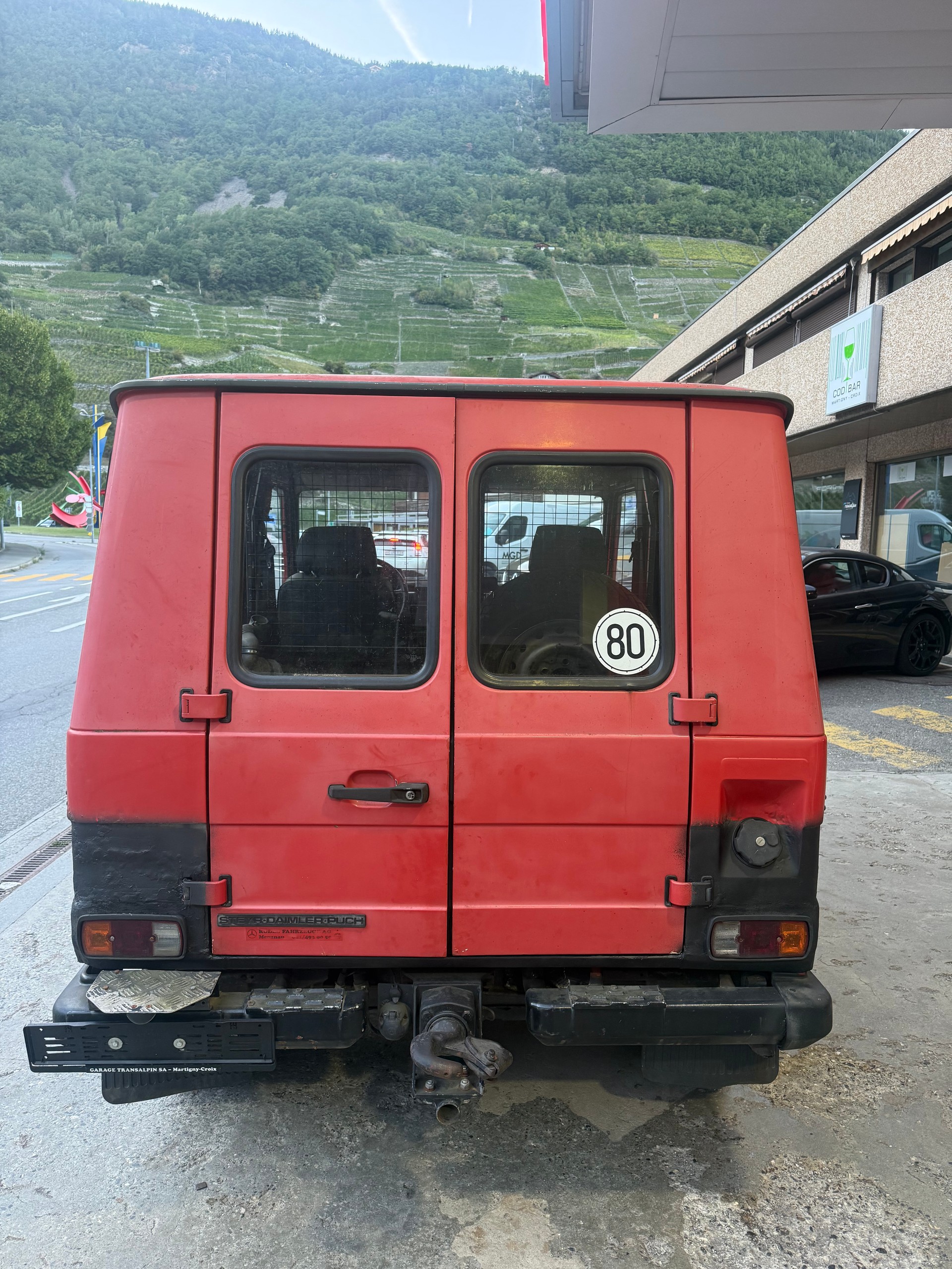 PUCH 230 GE 3 worker-image-3