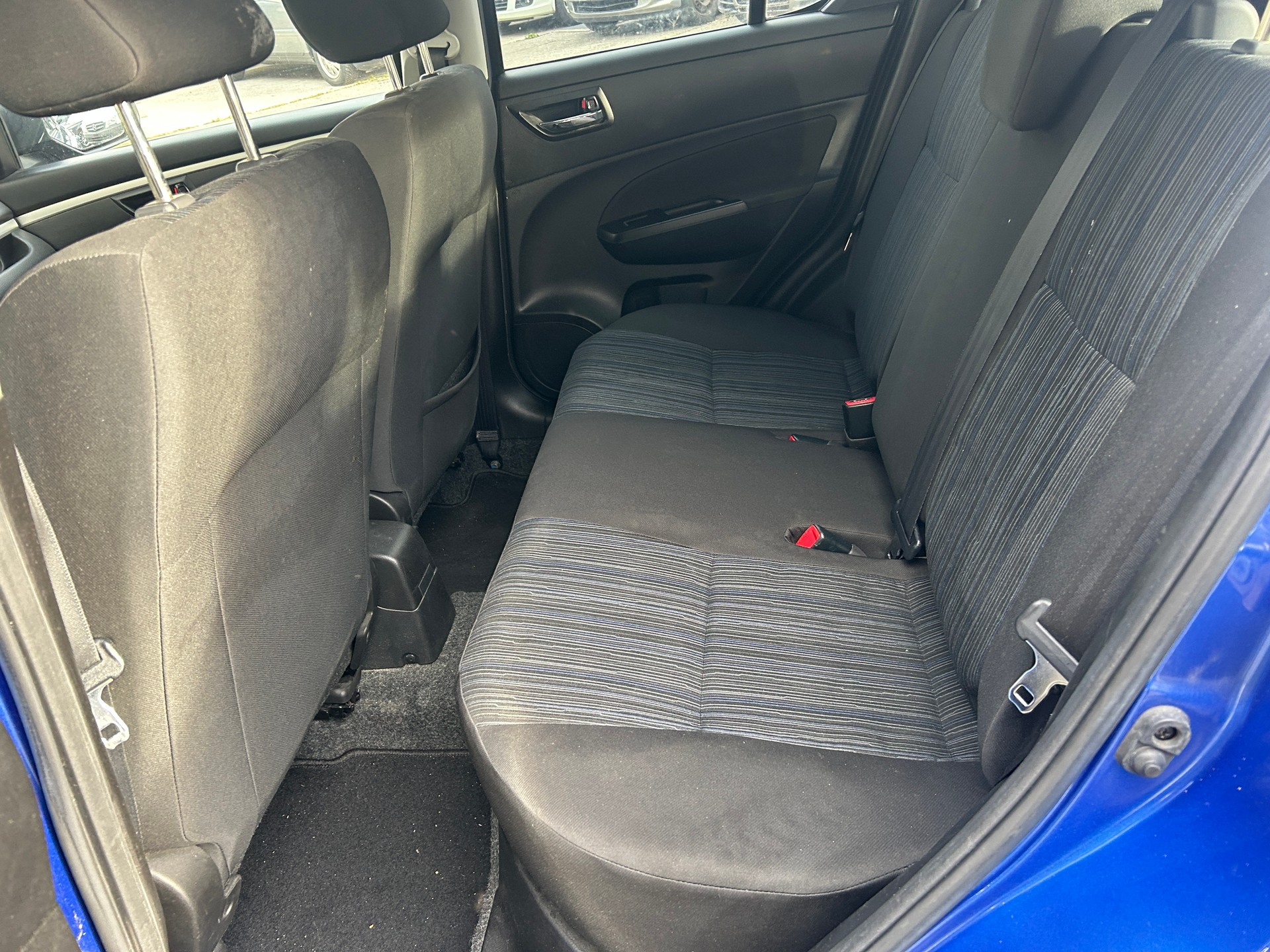 SUZUKI Swift 1.2i 16V PizSulai 4x4-image-8