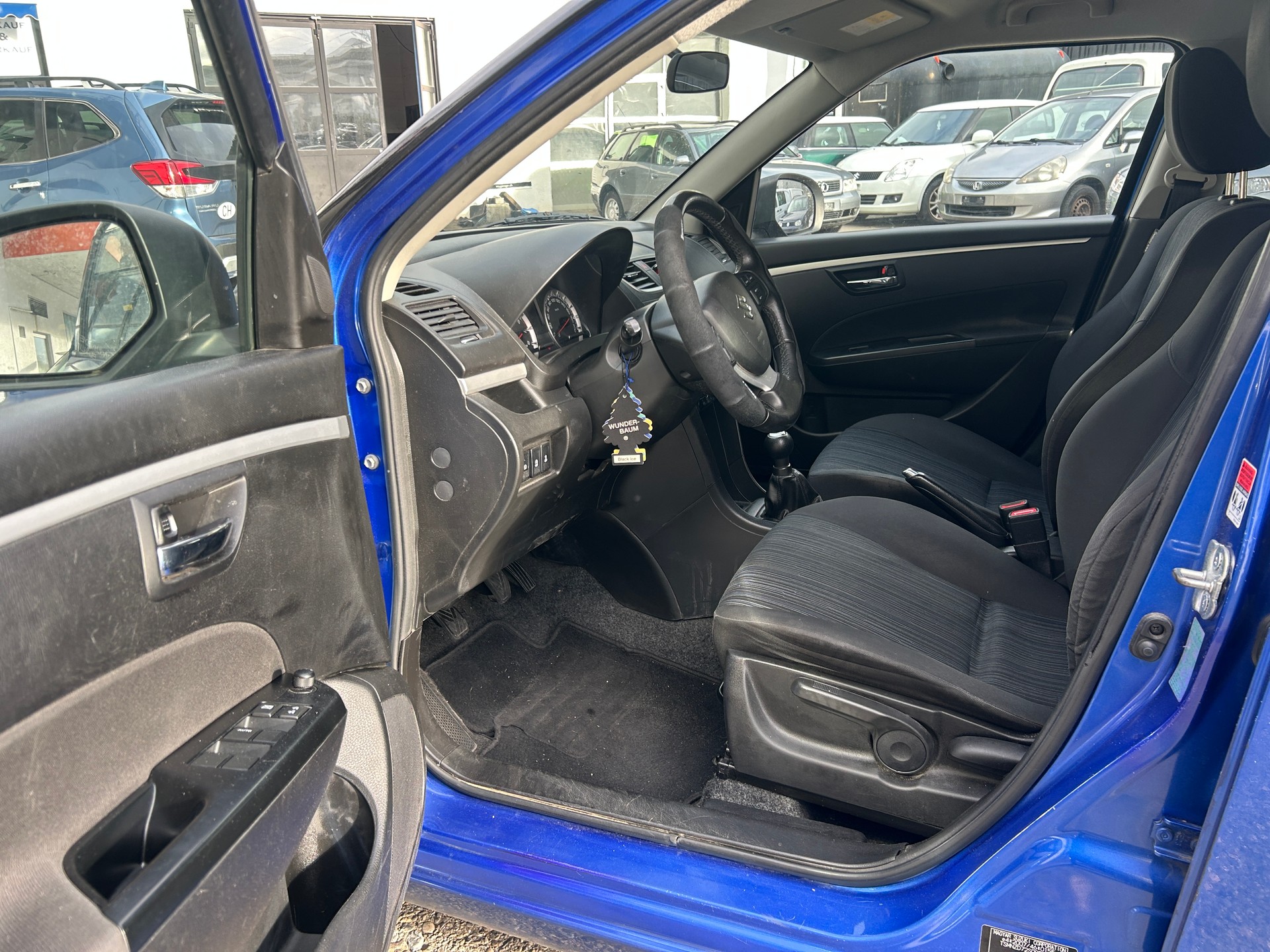 SUZUKI Swift 1.2i 16V PizSulai 4x4-image-10