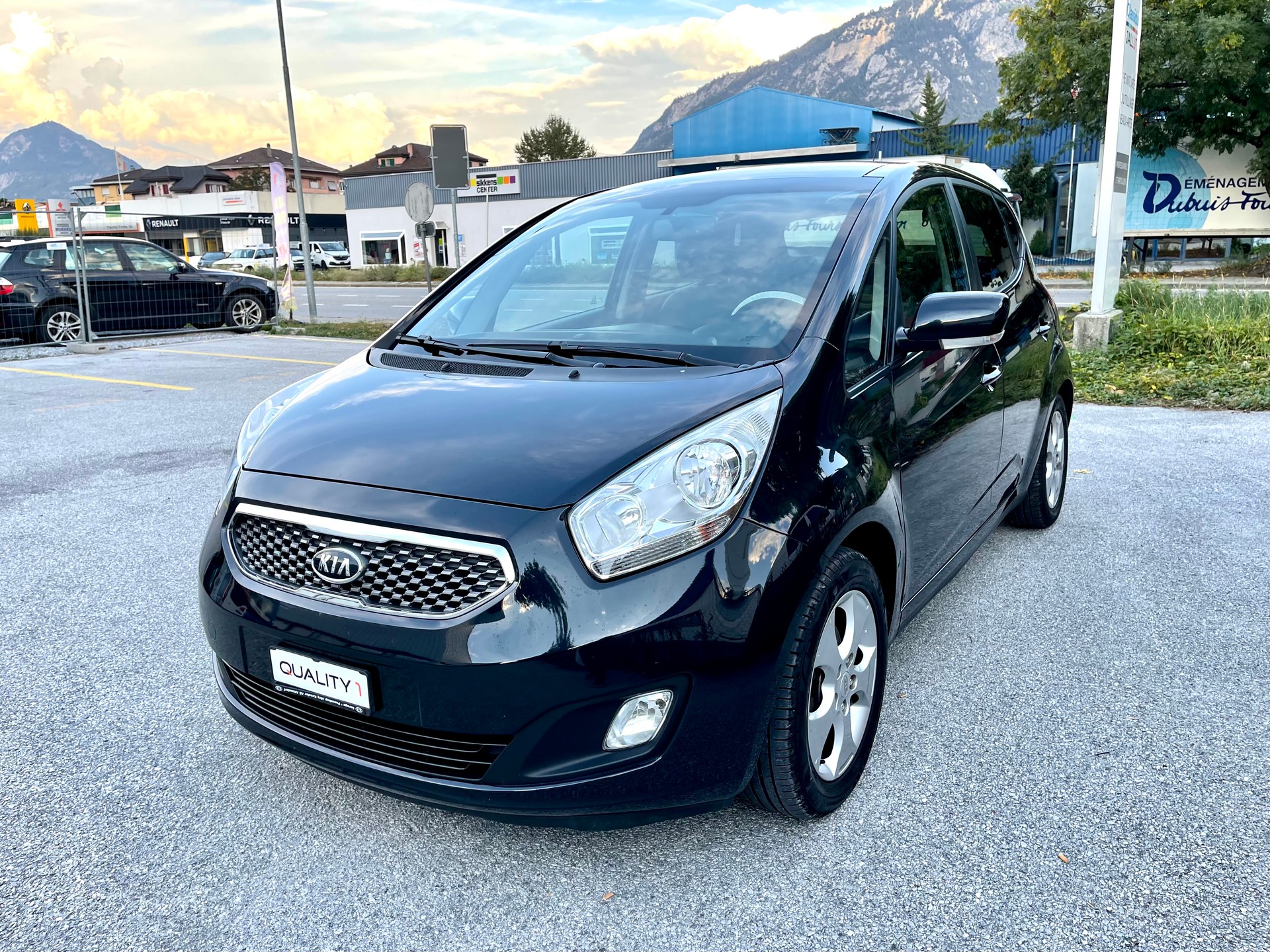 KIA Venga 1.6 CVVT Style Automatic-image-2