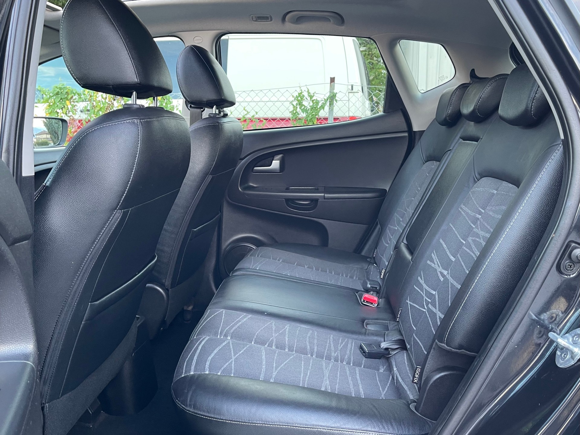 KIA Venga 1.6 CVVT Style Automatic-image-7